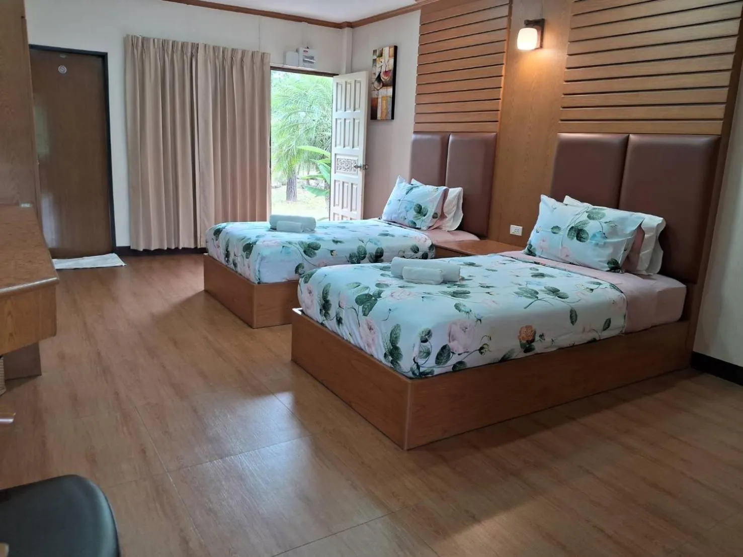 RS Phong Riverside Resort