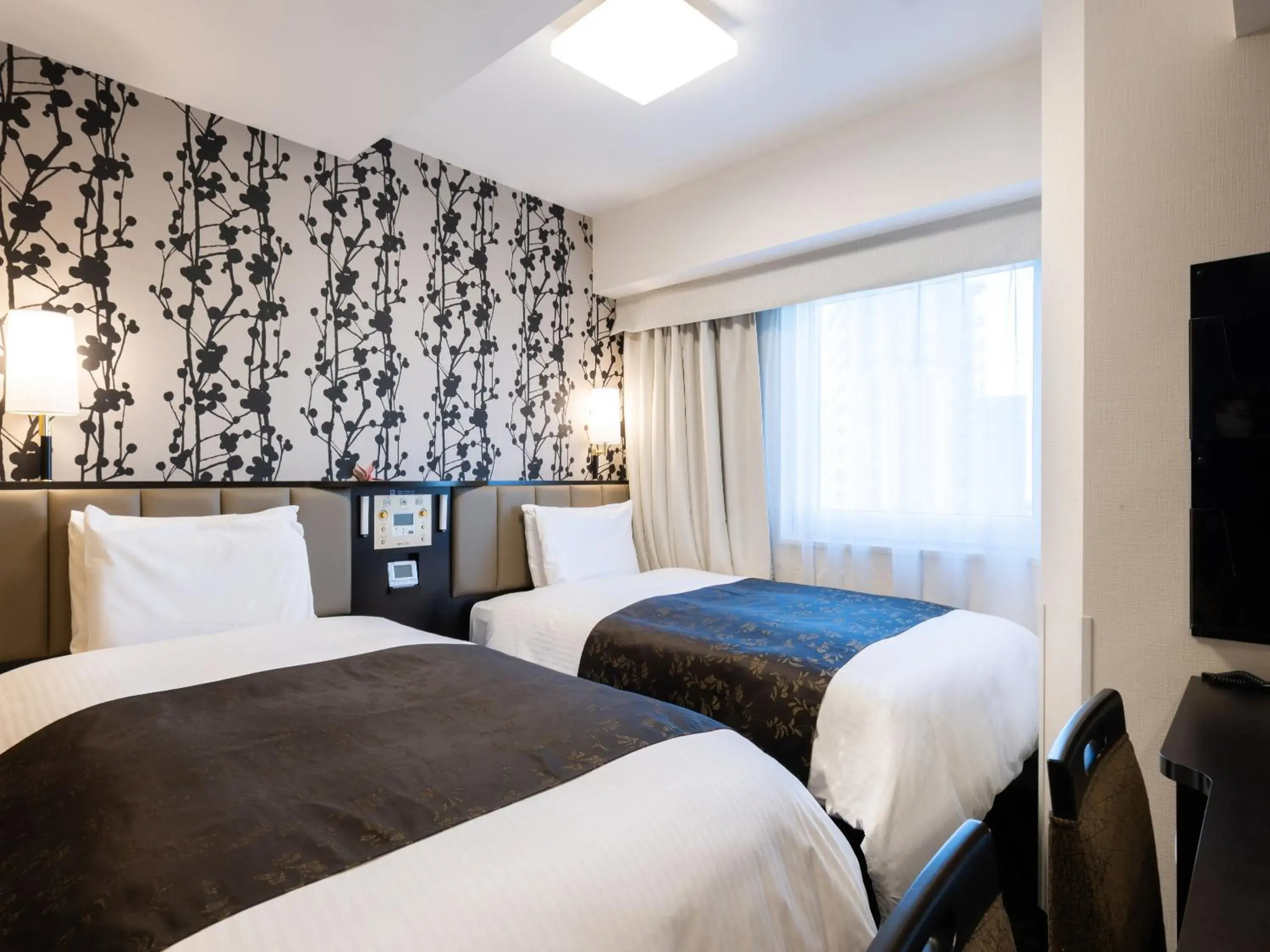 Small Twin Room in APA Hotel Takaoka Ekimae Small Twin Room in APA Hotel Takaoka Ekimae