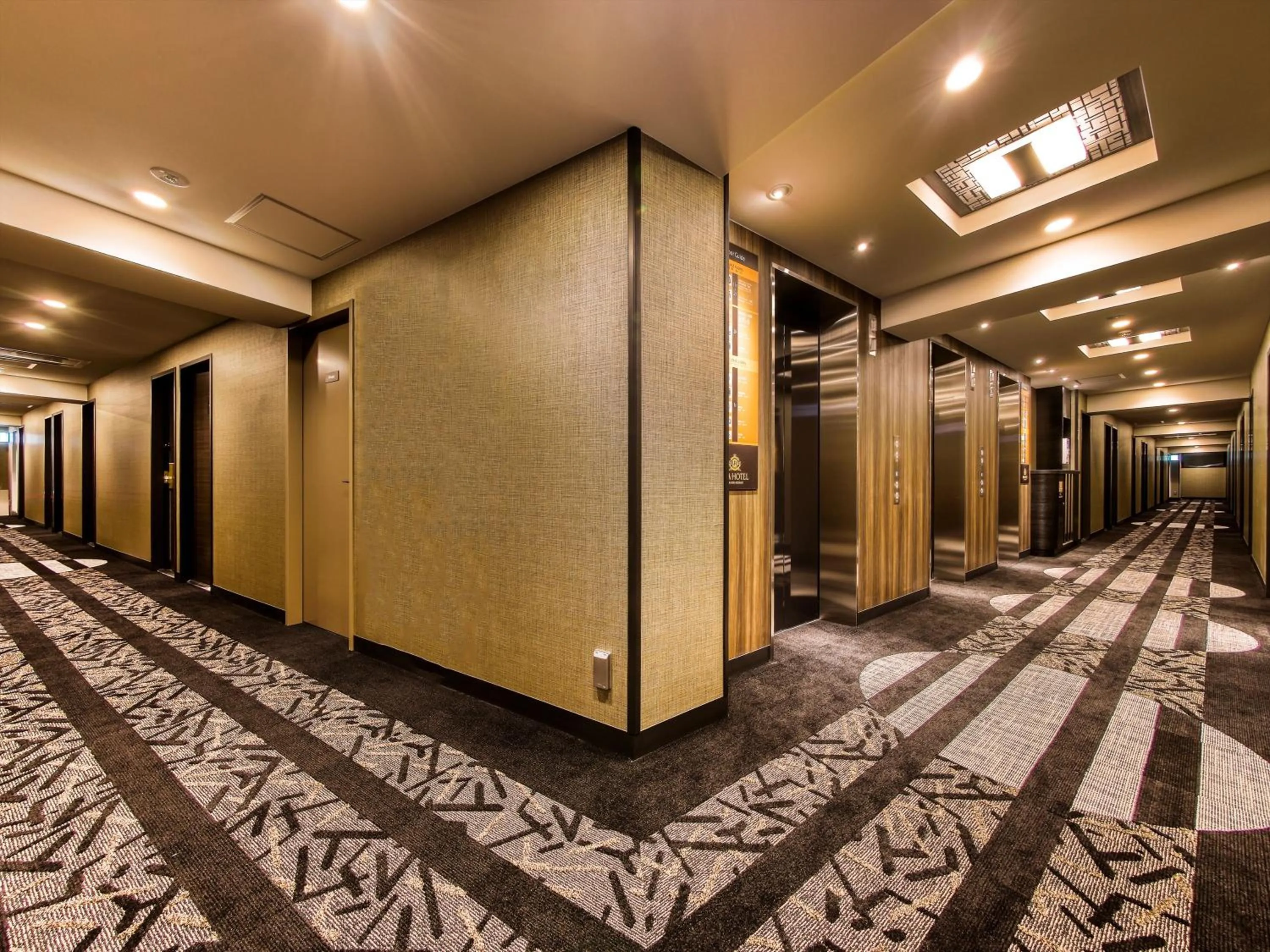 Lobby or reception in APA Hotel Takaoka Ekimae