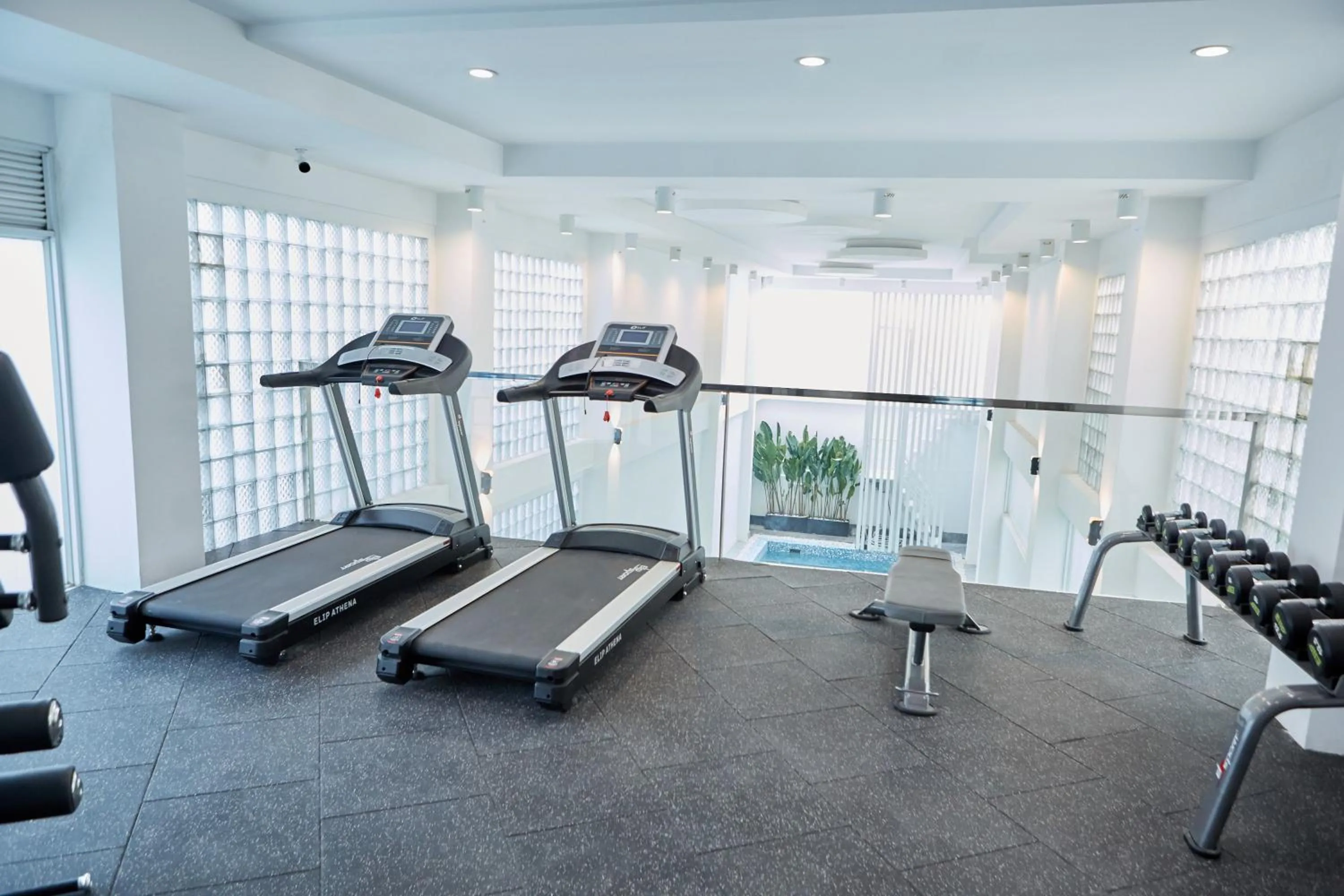 Fitness centre/facilities in 8B Aparthotel
