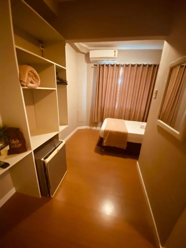 Bed in Hotel Lorimar