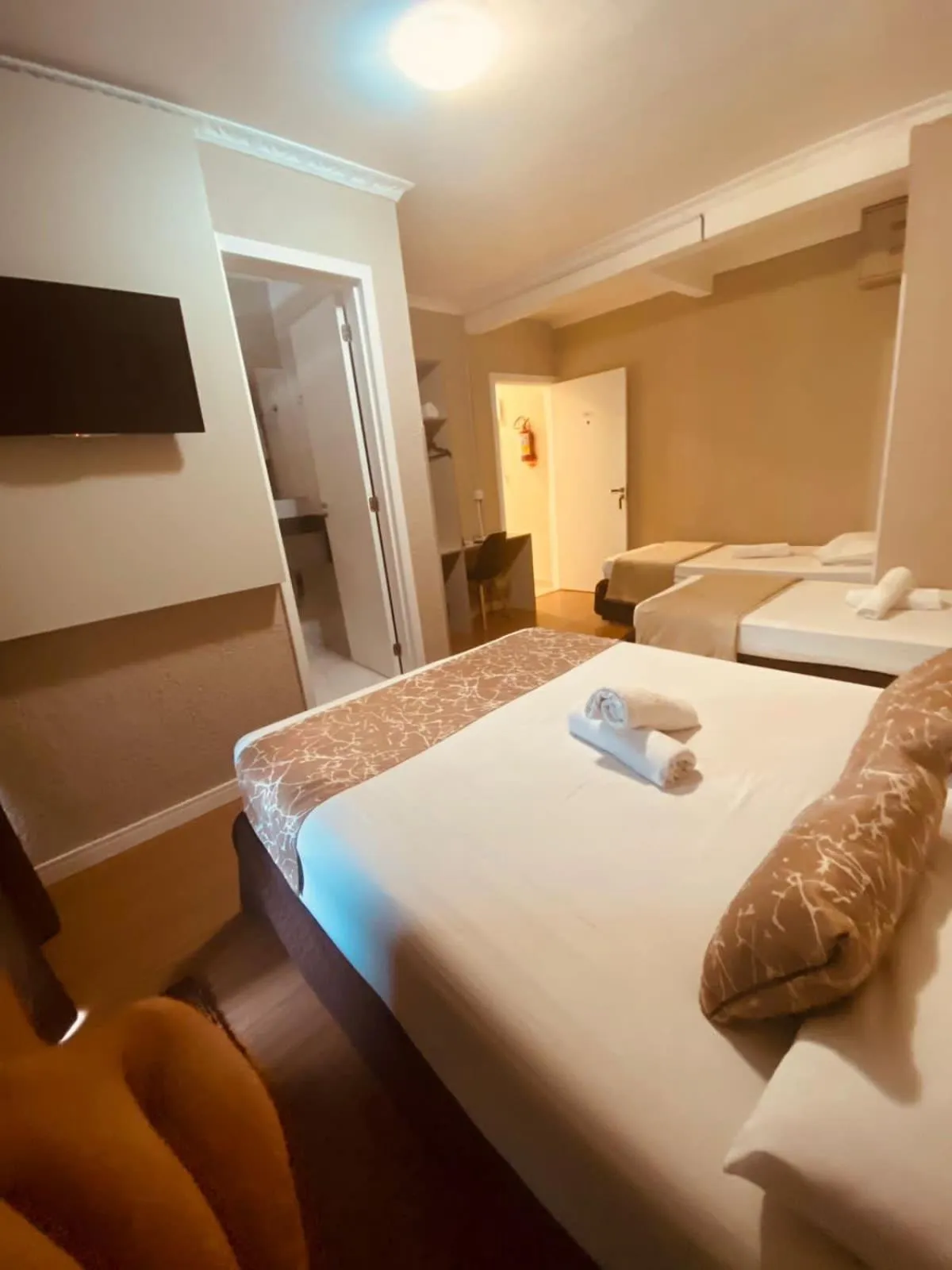 Bed in Hotel Lorimar