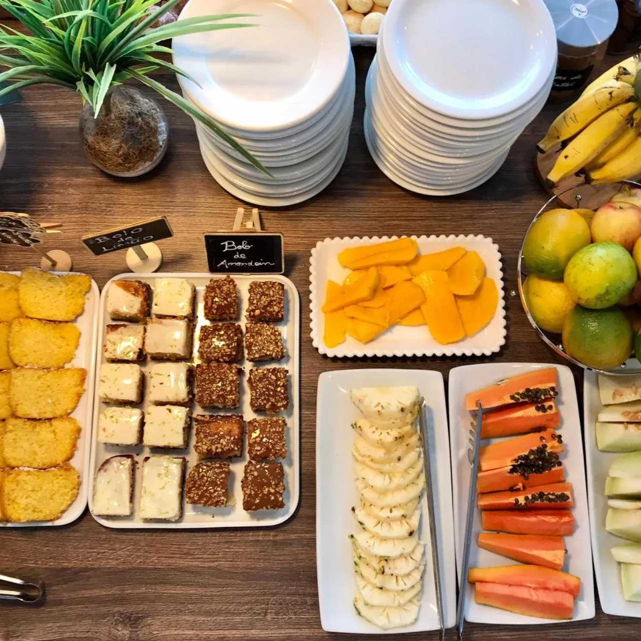 Breakfast in Hotel Lorimar