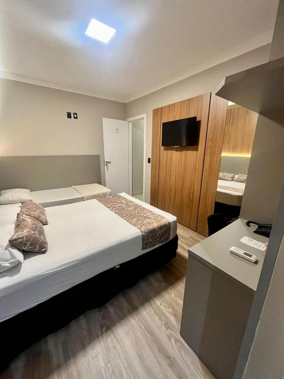 Bed in Hotel Lorimar