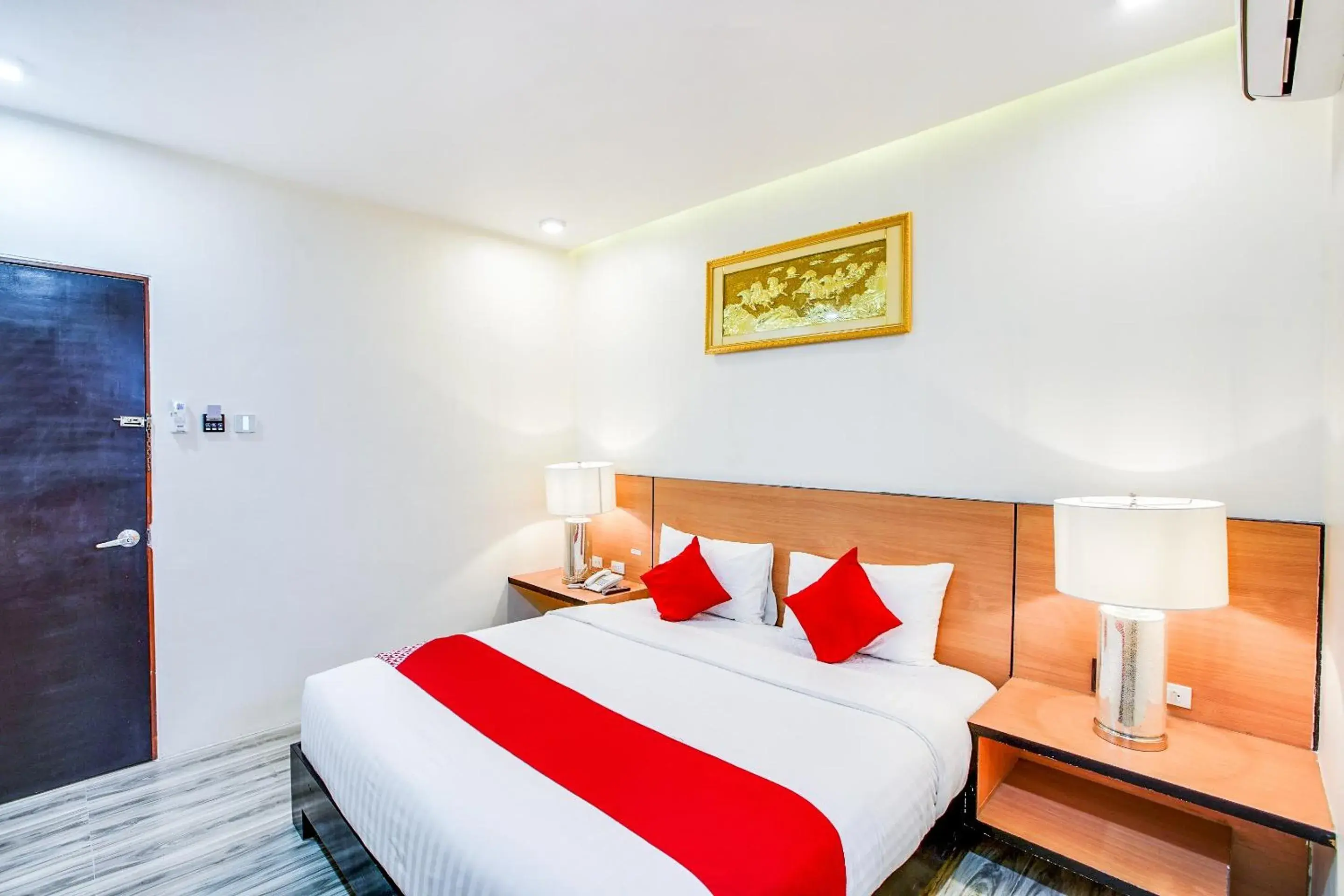 OYO 489 Casa Mia Hotel Suites OYO 489 Casa Mia Hotel Suites