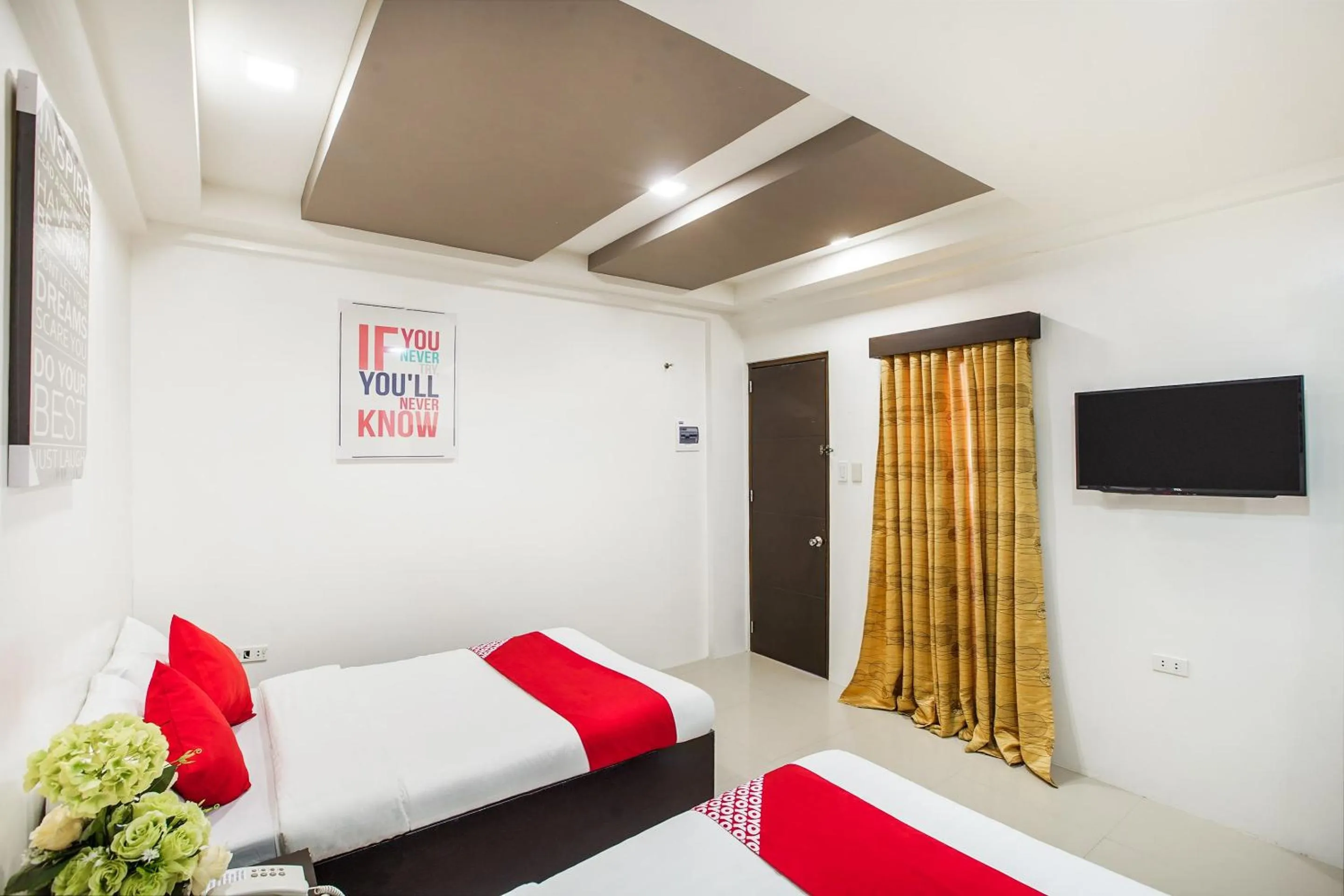 Bedroom, Bed in OYO 489 Casa Mia Hotel Suites