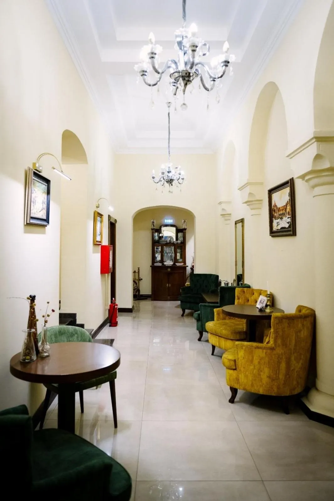 Hotel La Belle Epoque