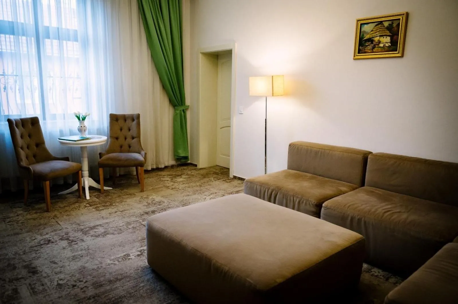 Hotel La Belle Epoque