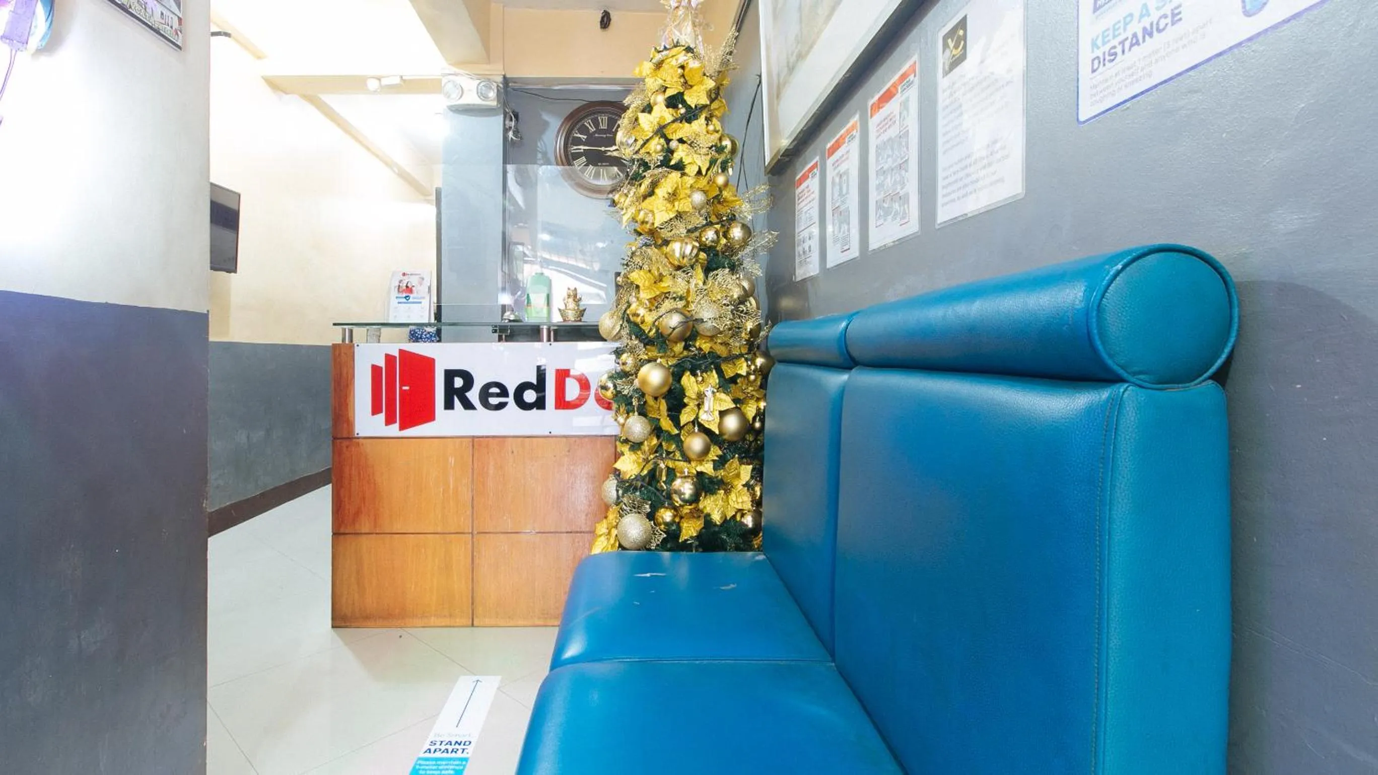 Lobby or reception in RedDoorz at V-Cat Apartelle Sampaloc Manila