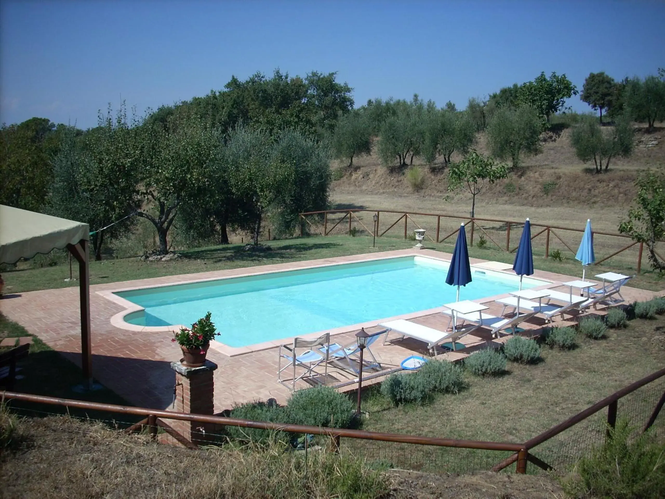 PODERE CAPANNE PODERE CAPANNE