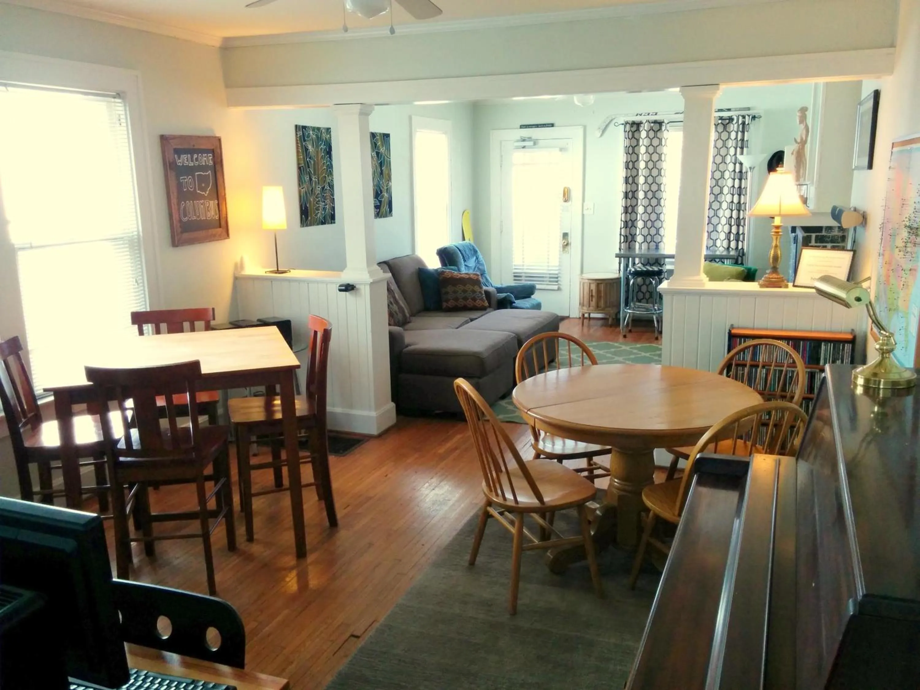 Dining area in The Wayfaring Buckeye Hostel