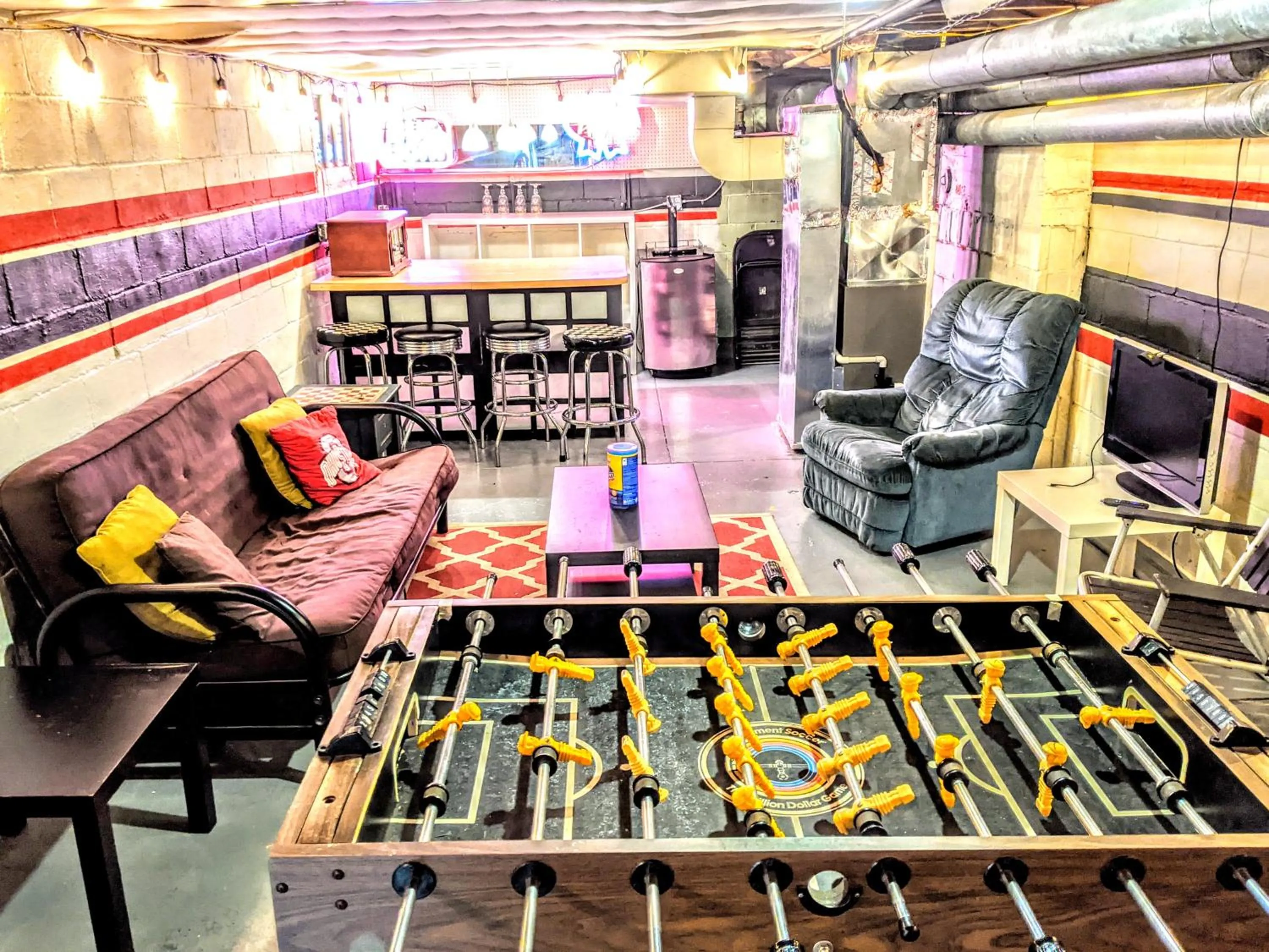 Game Room in The Wayfaring Buckeye Hostel