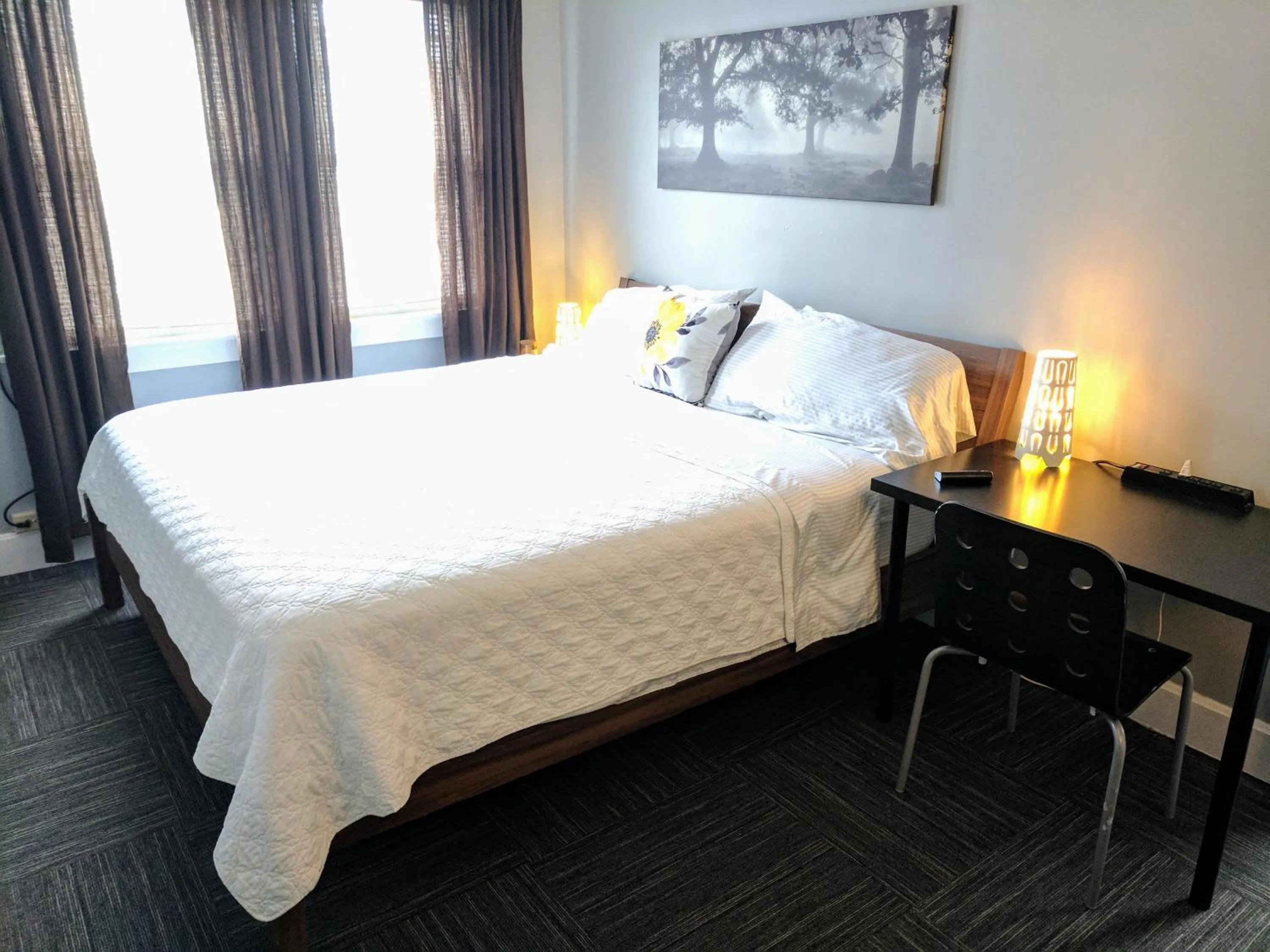 Photo of the whole room, Bed in The Wayfaring Buckeye Hostel