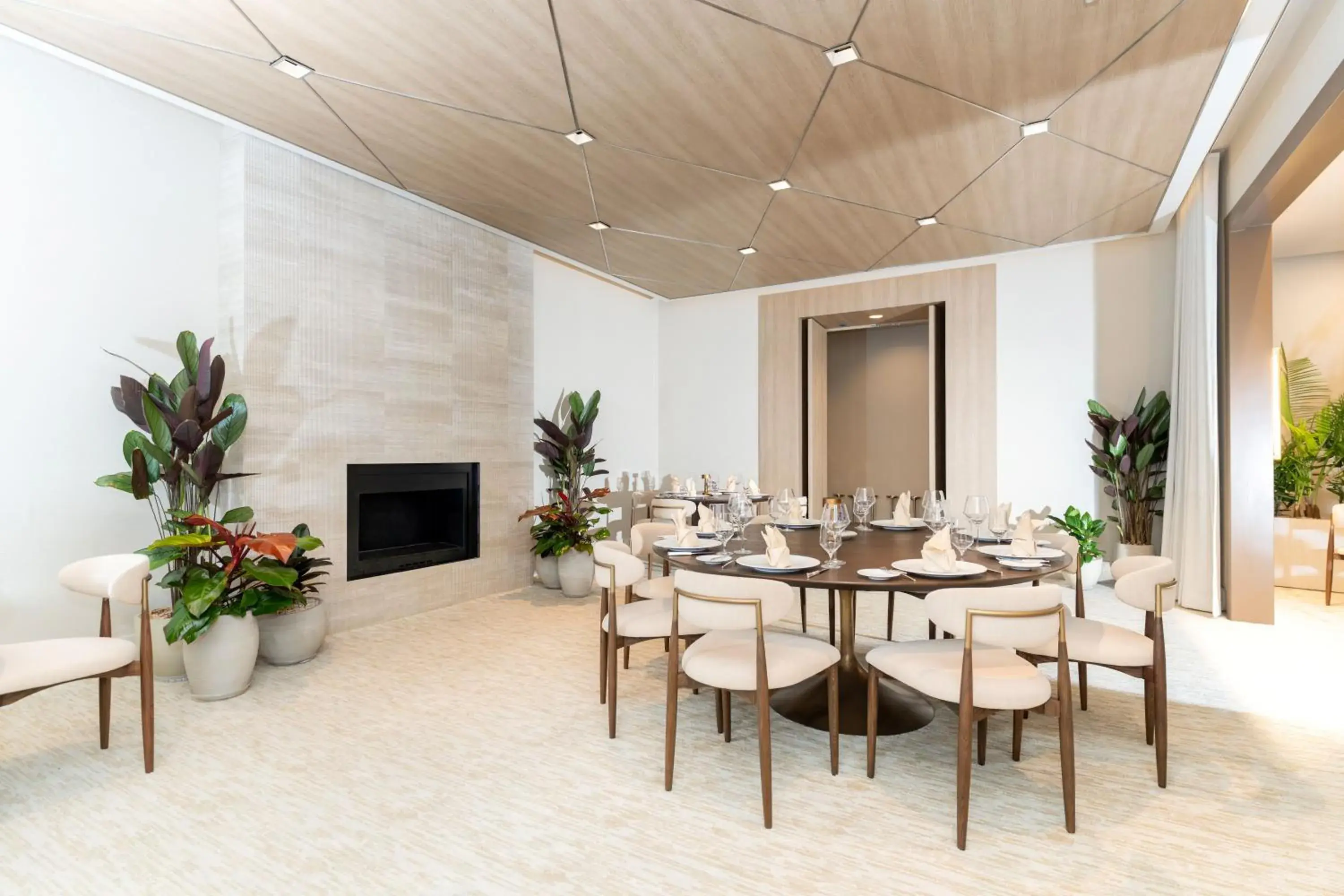 Restaurant/places to eat in Eau Palm Beach Resort & Spa Restaurant/places to eat in Eau Palm Beach Resort & Spa