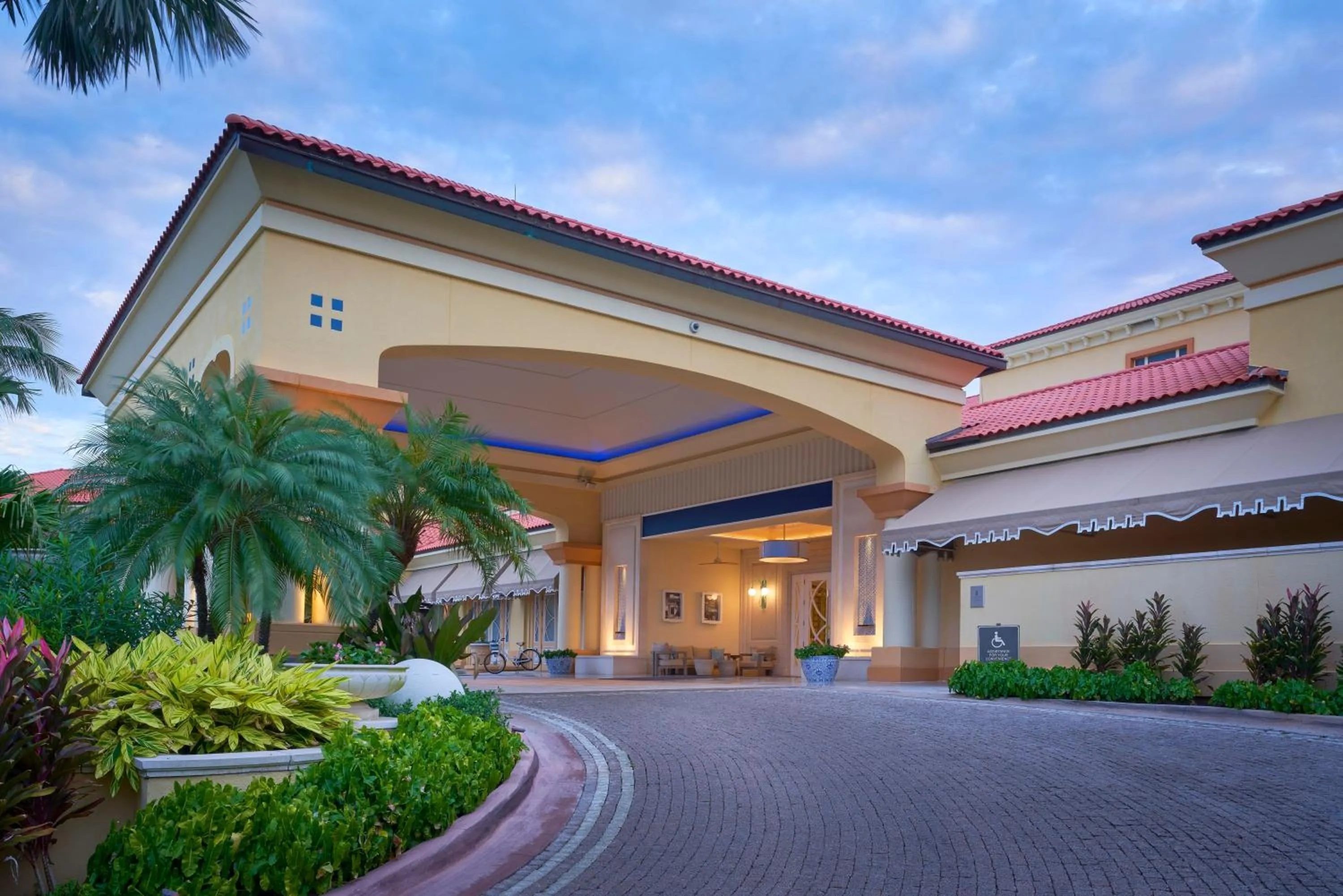 Property building in Eau Palm Beach Resort & Spa