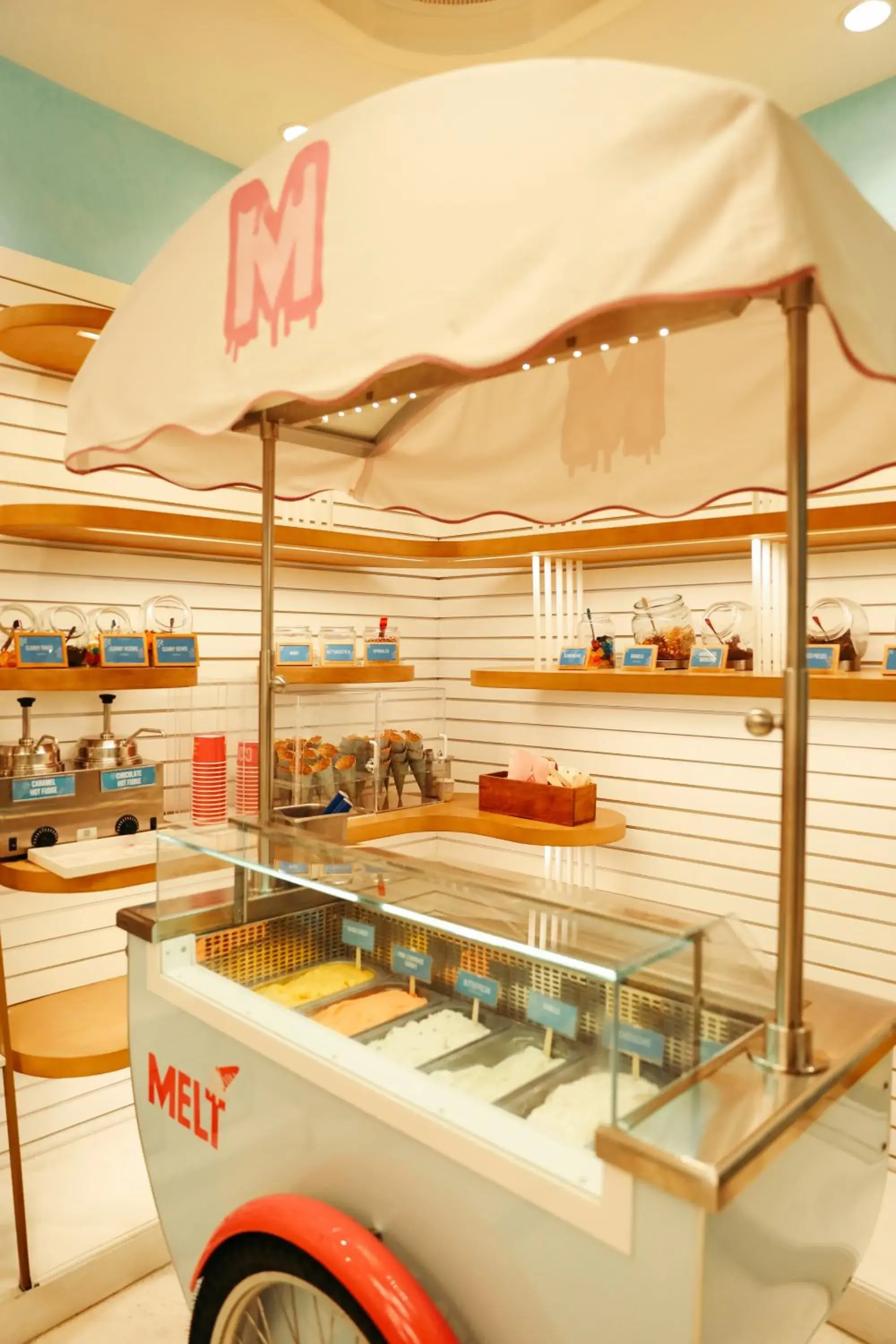 Food and drinks in Eau Resort & Spa Food and drinks in Eau Resort & Spa