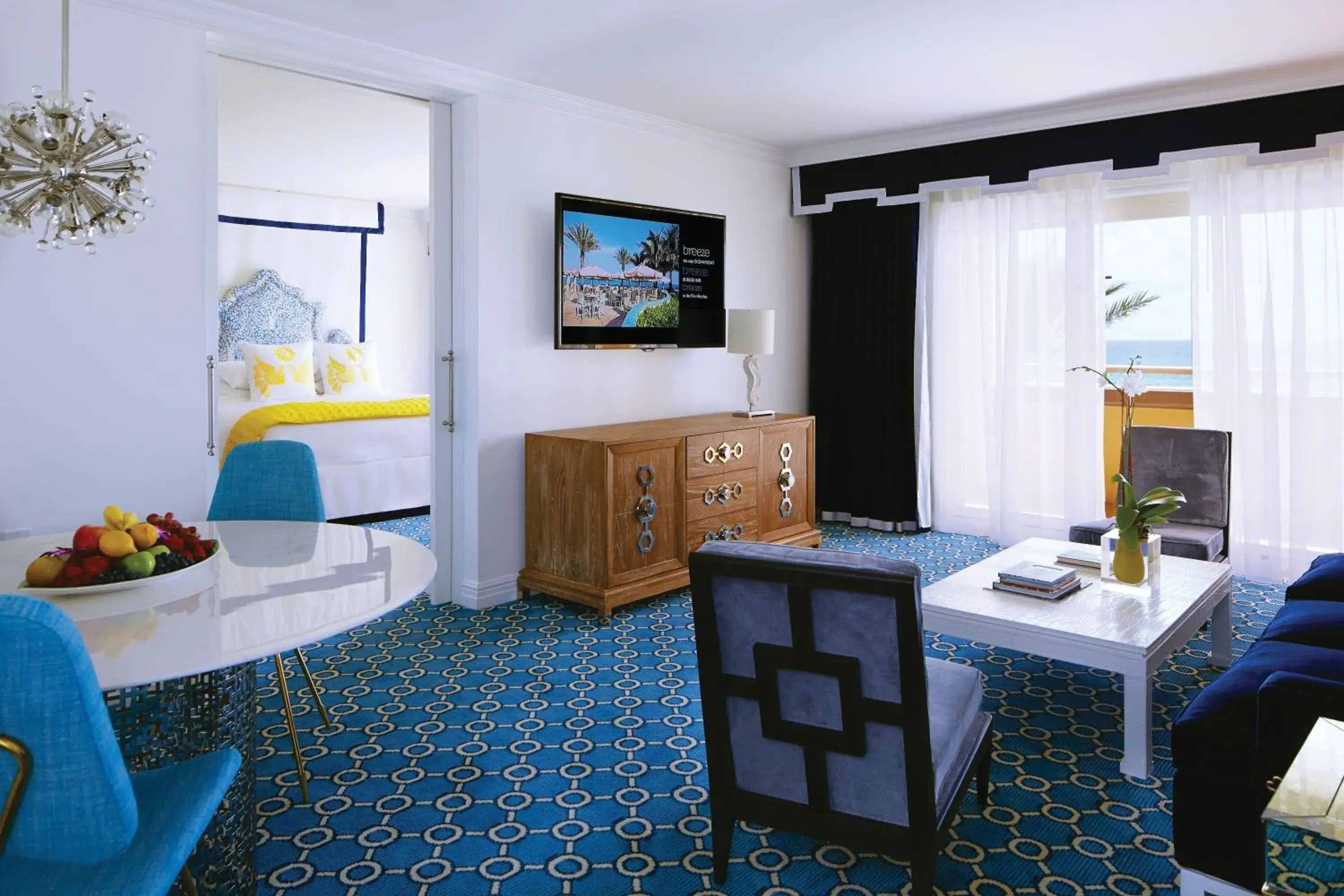 Living room in Eau Palm Beach Resort & Spa Living room in Eau Palm Beach Resort & Spa