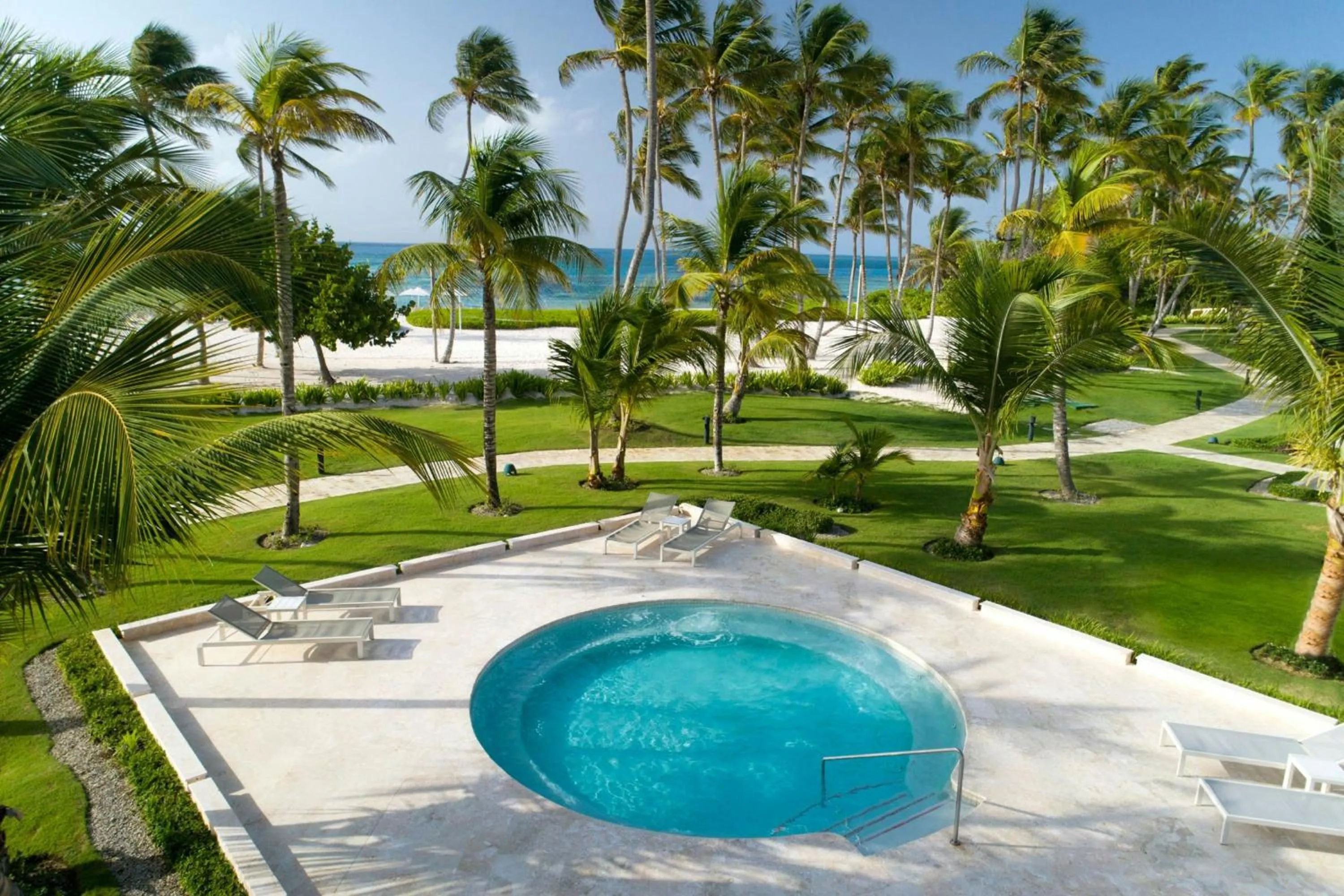 Swimming pool in The Westin Puntacana Resort