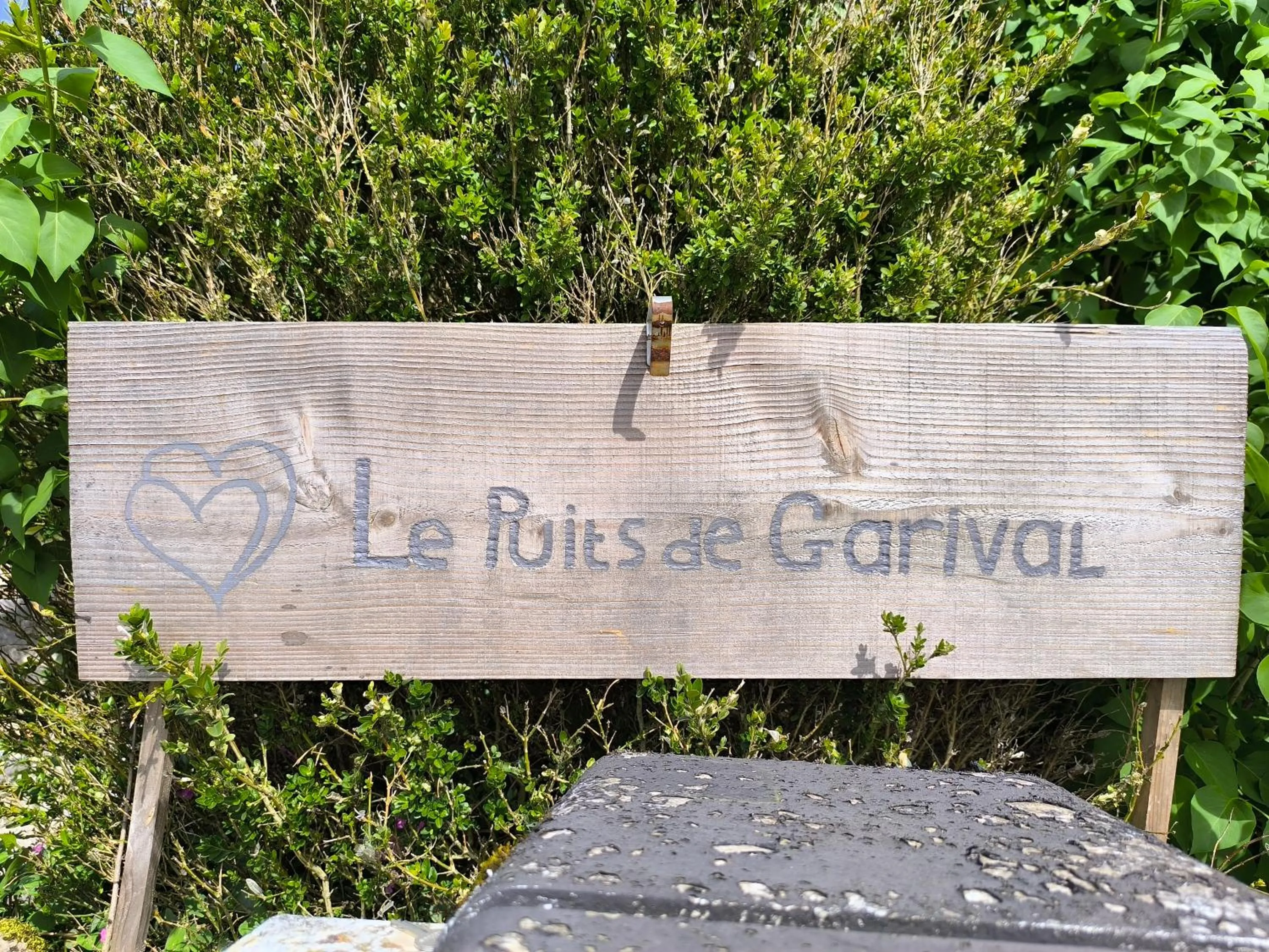 Property logo or sign in Le Puits de Garival