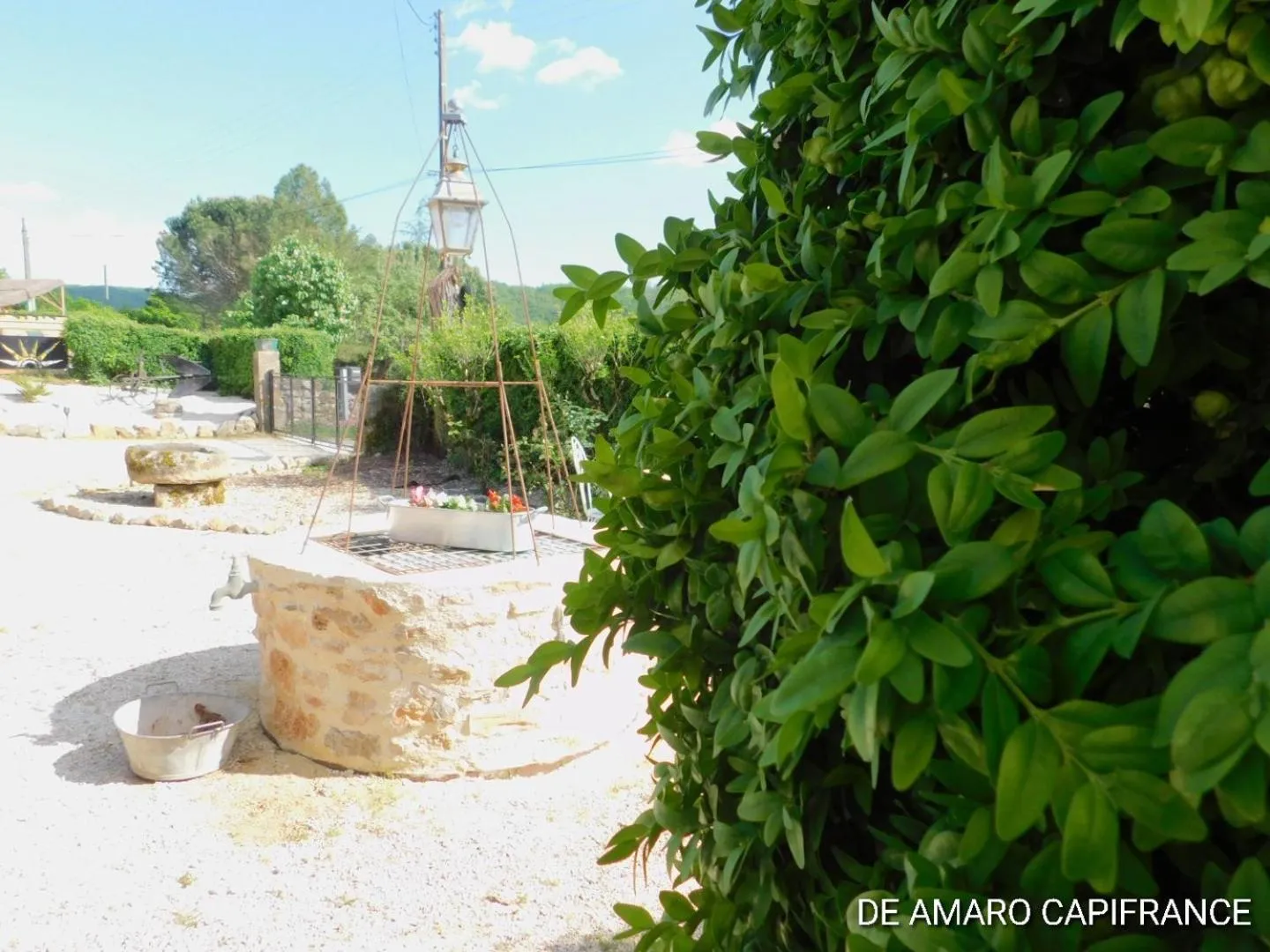 Garden view in Le Puits de Garival