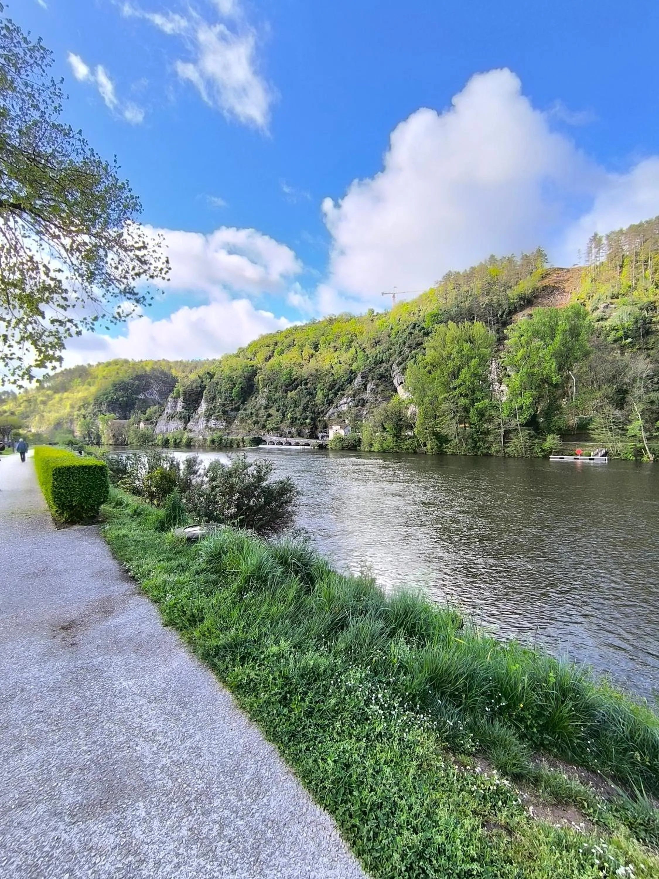 River view in Le Puits de Garival