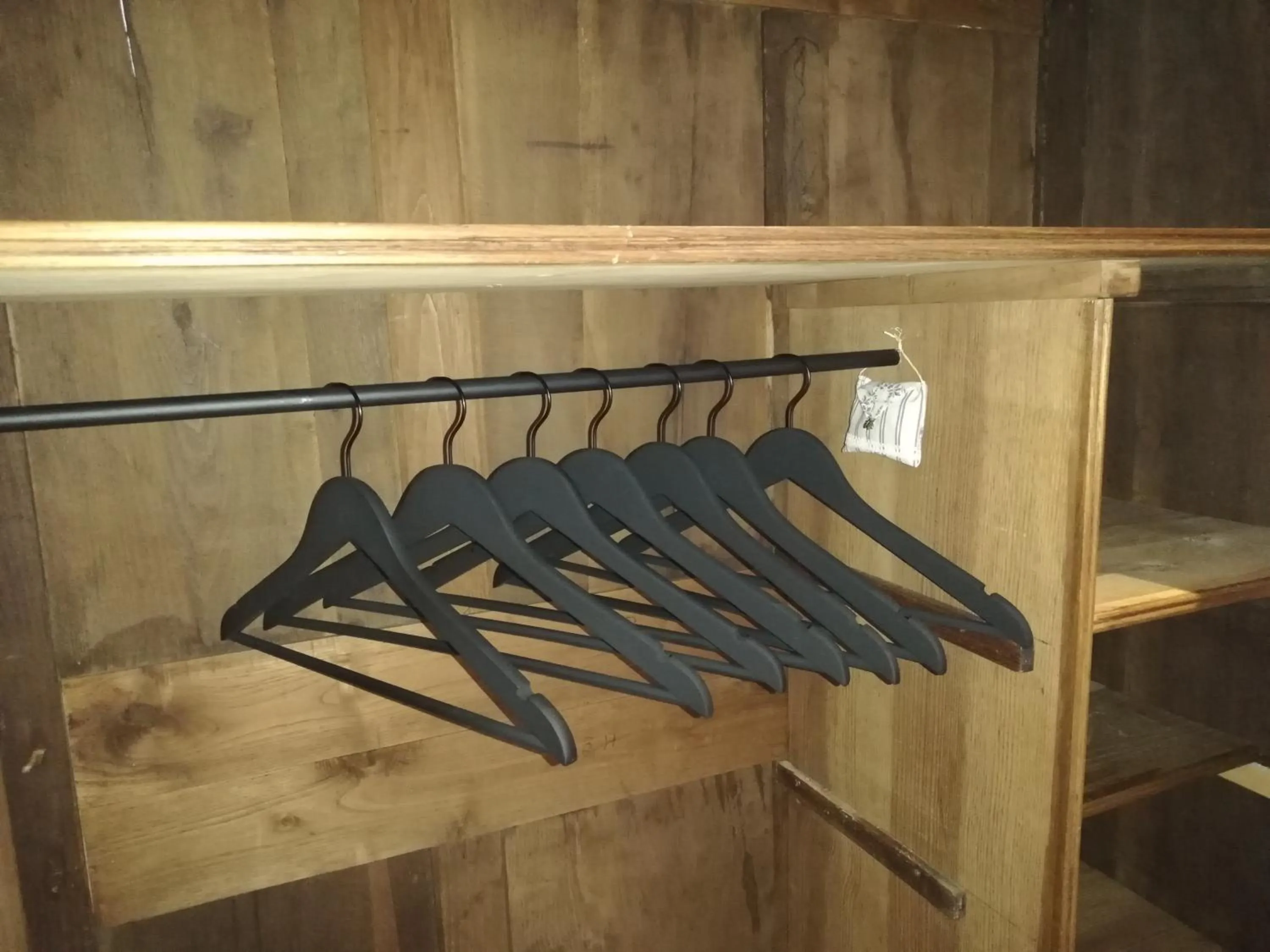 Decorative detail in Le Puits de Garival