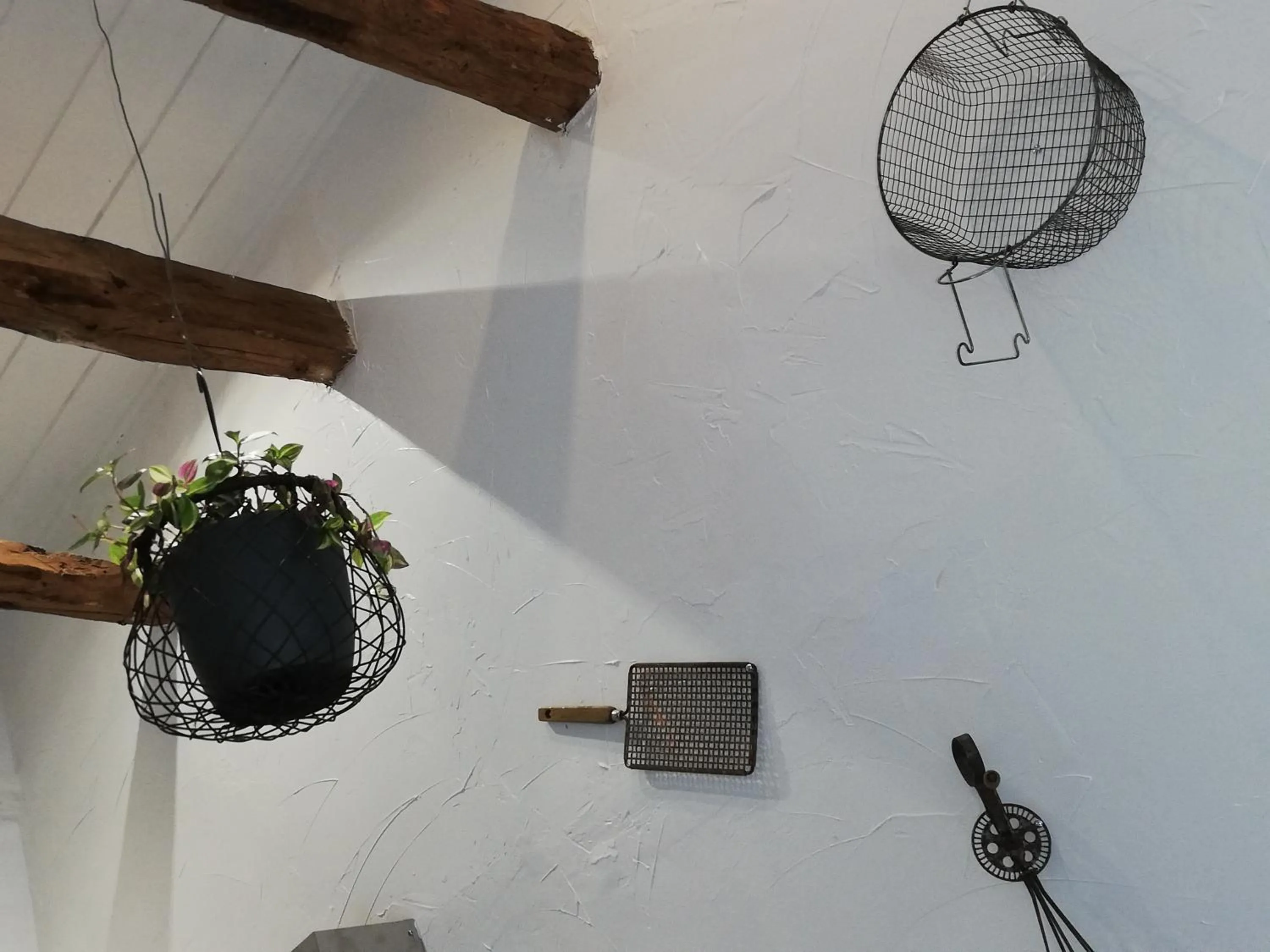 Decorative detail in Le Puits de Garival