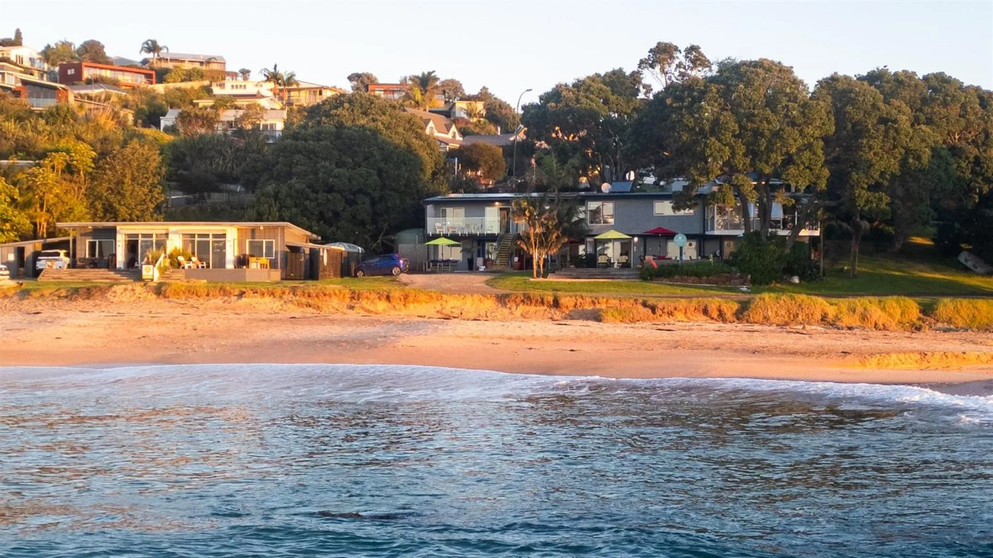 Driftwood Lodge Beachfront, Cable Bay Stays, Cable Bay, Northland