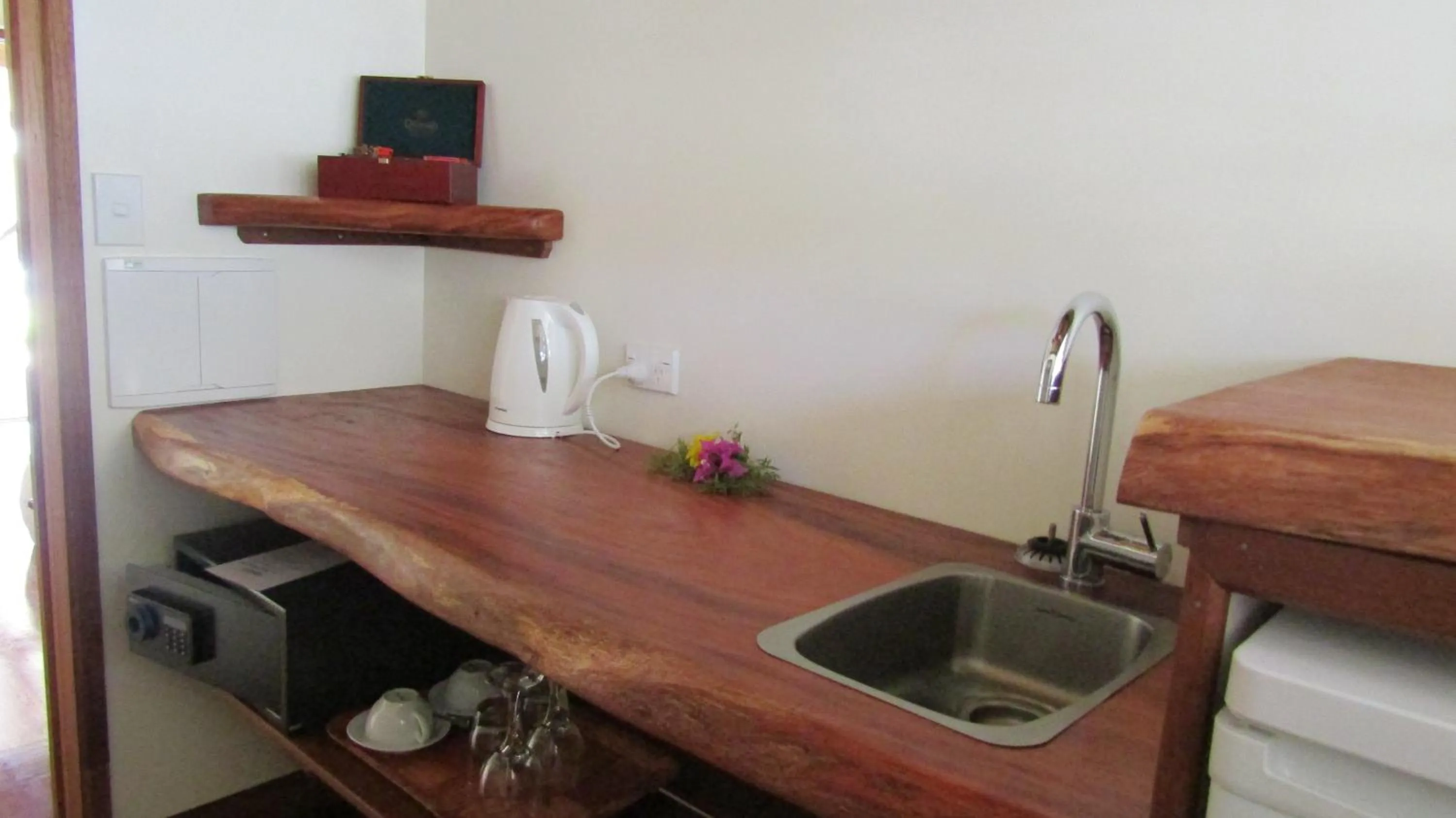 Kitchen or kitchenette in Tamanu Beach