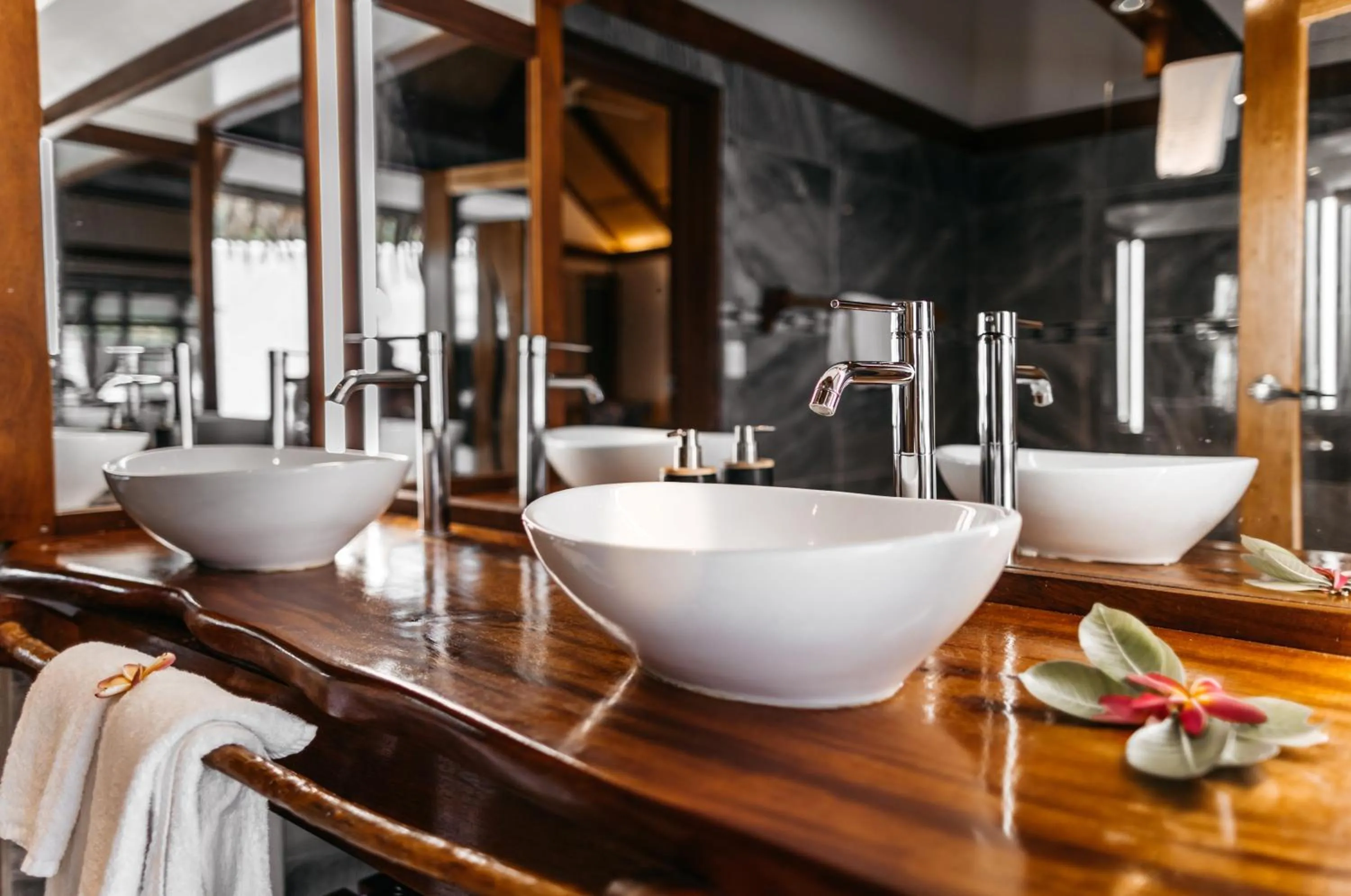 Bathroom in Tamanu Beach