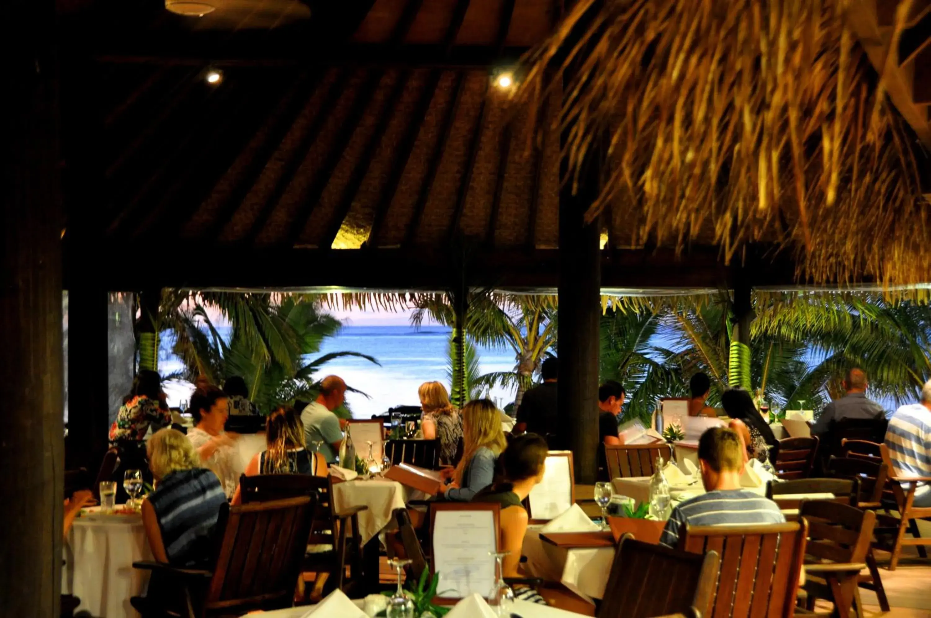Restaurant/places to eat in Tamanu Beach Restaurant/places to eat in Tamanu Beach