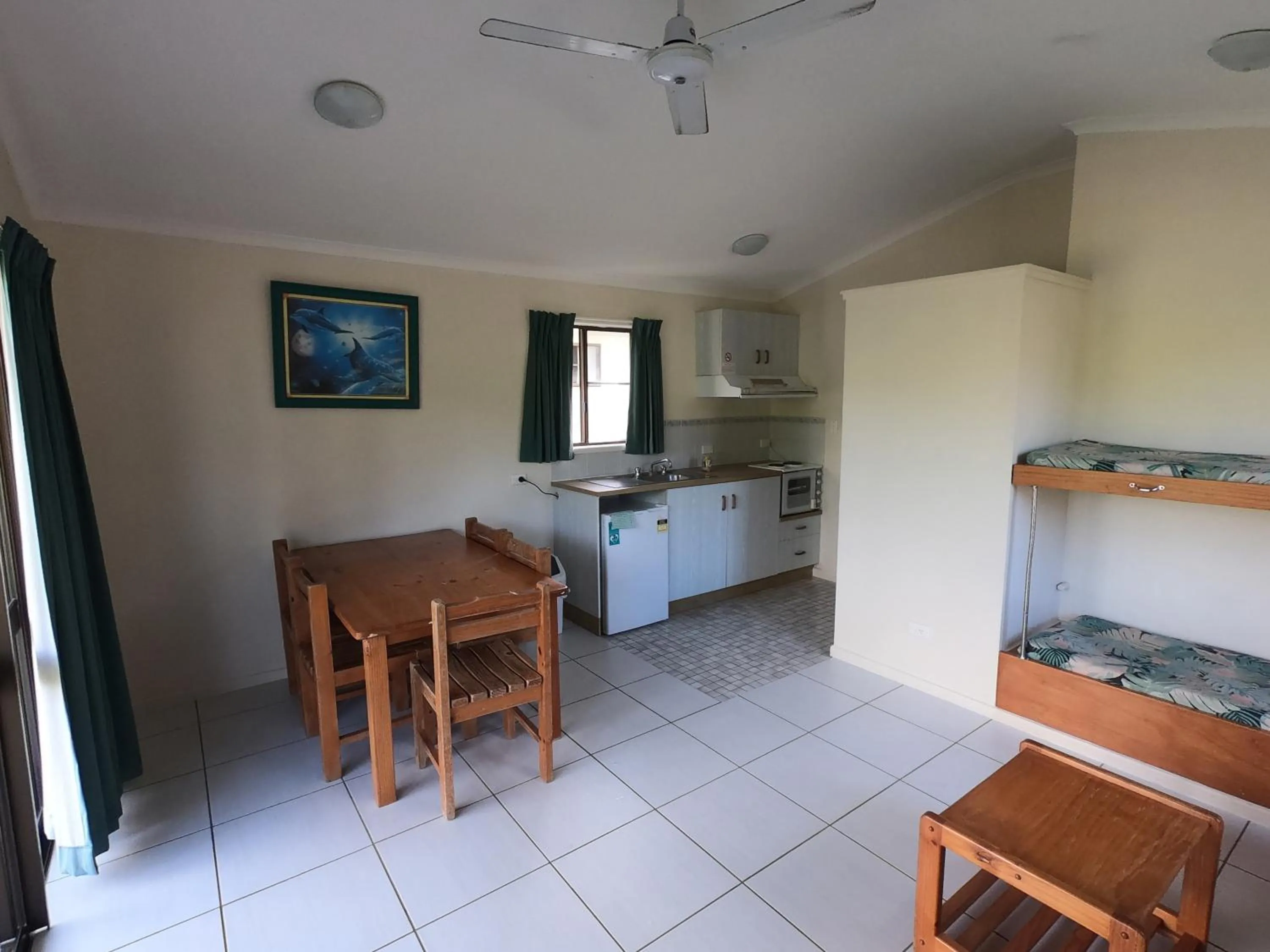 Kitchen or kitchenette in Halliday Bay Resort