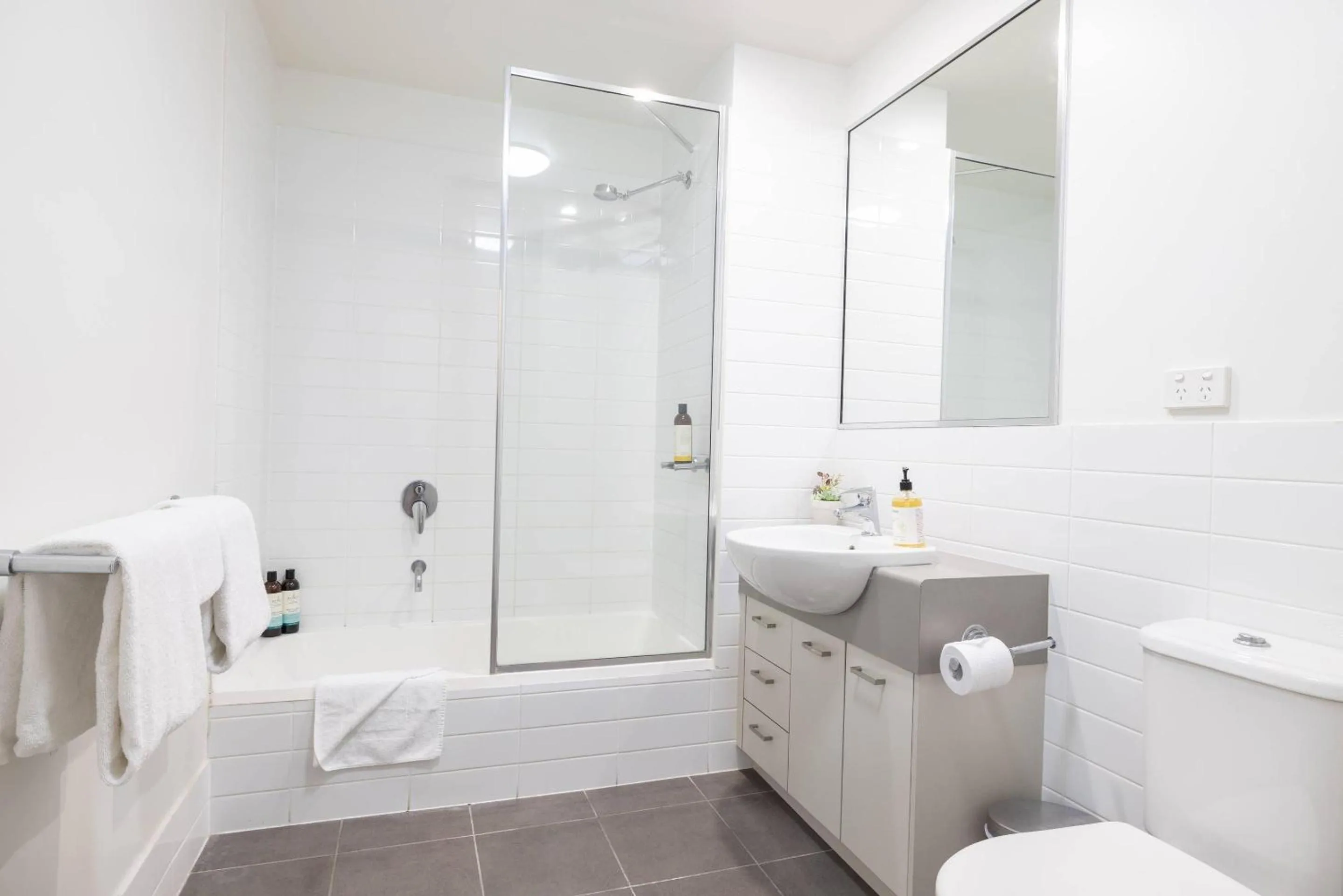 Bedroom in MainStay Suites Mackay