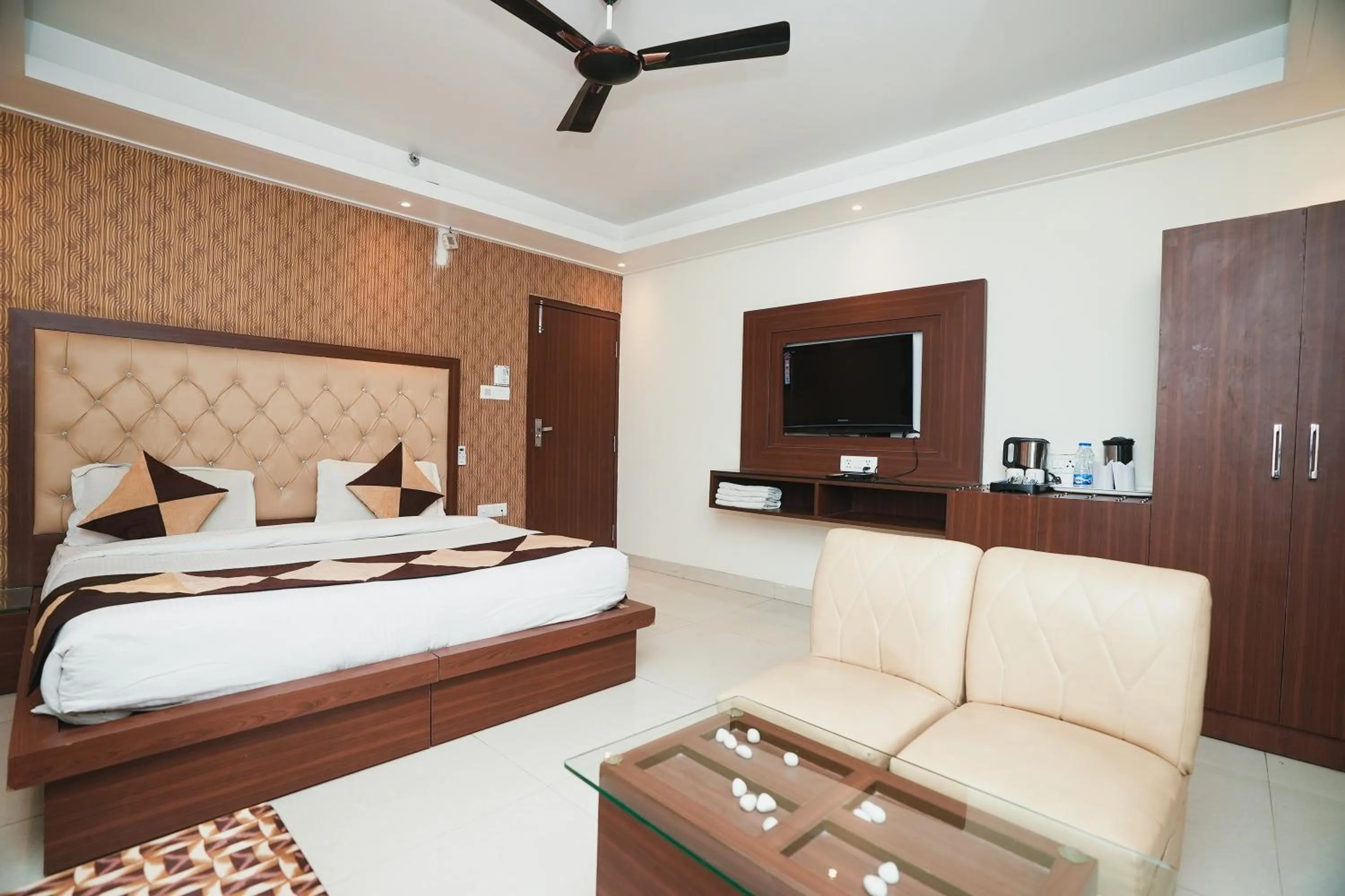 Hotel B Continental