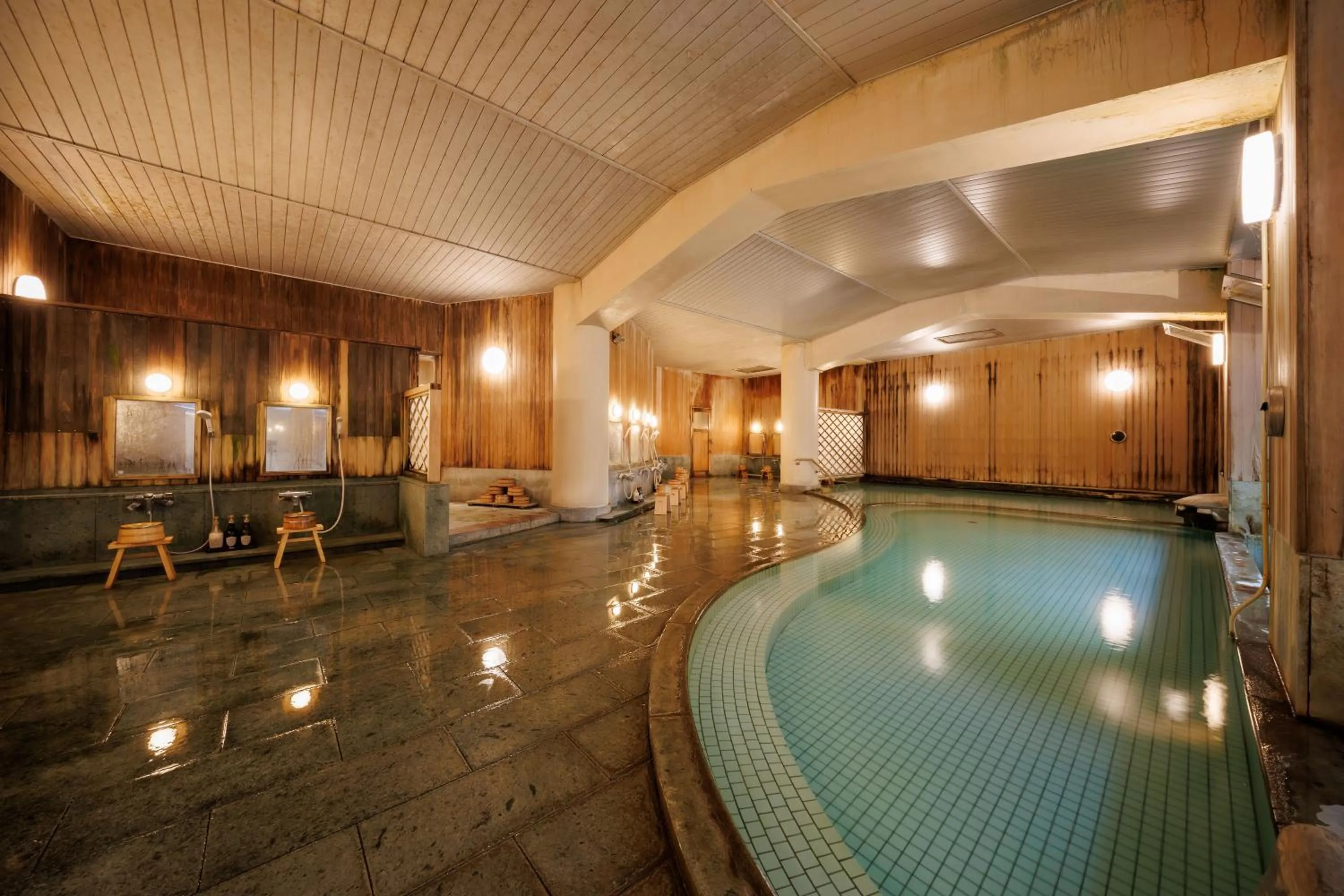 Public Bath in Yorozuya