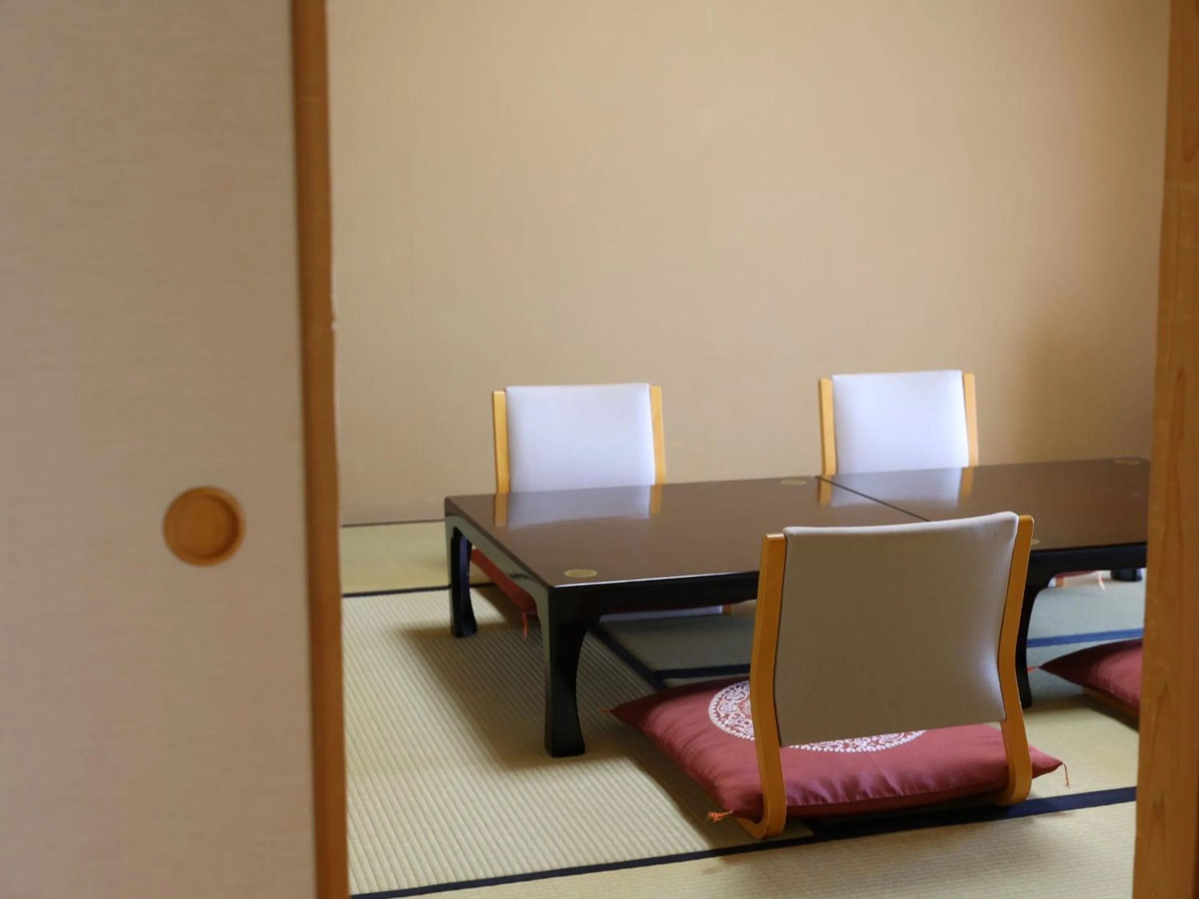 Photo of the whole room in Yorozuya