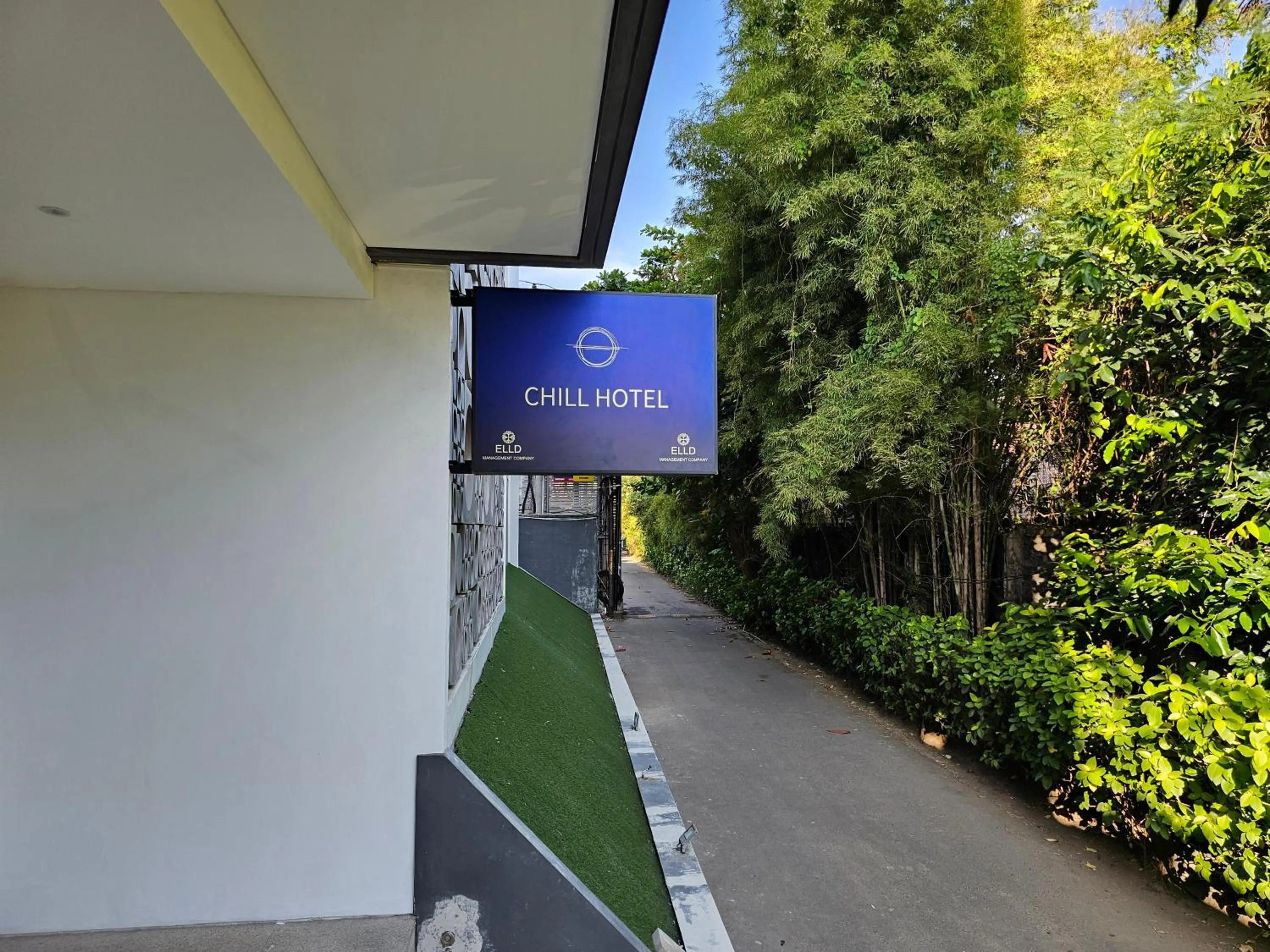 Street view in Chill Hotel Seminyak