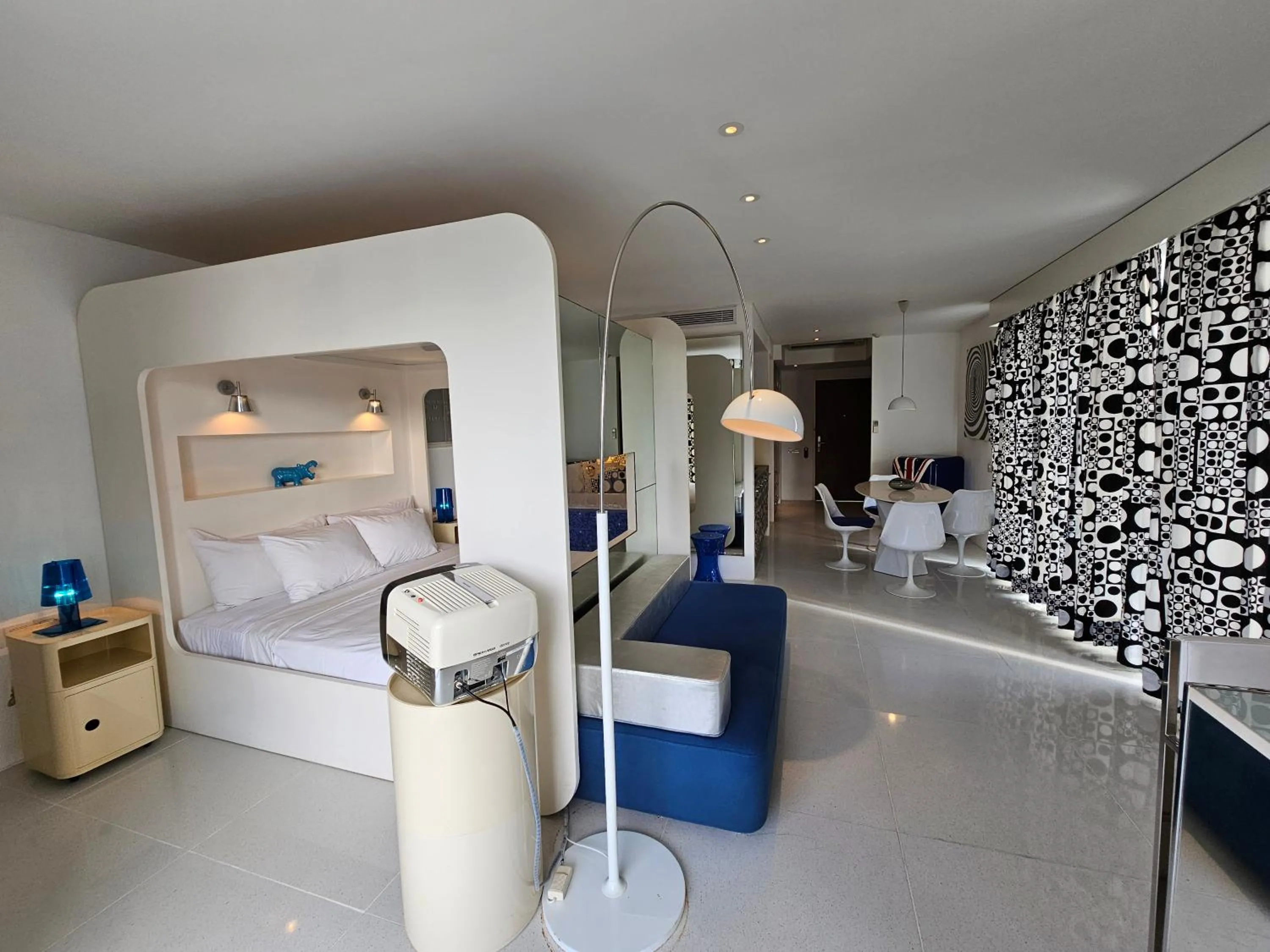 Bed in Chill Hotel Seminyak