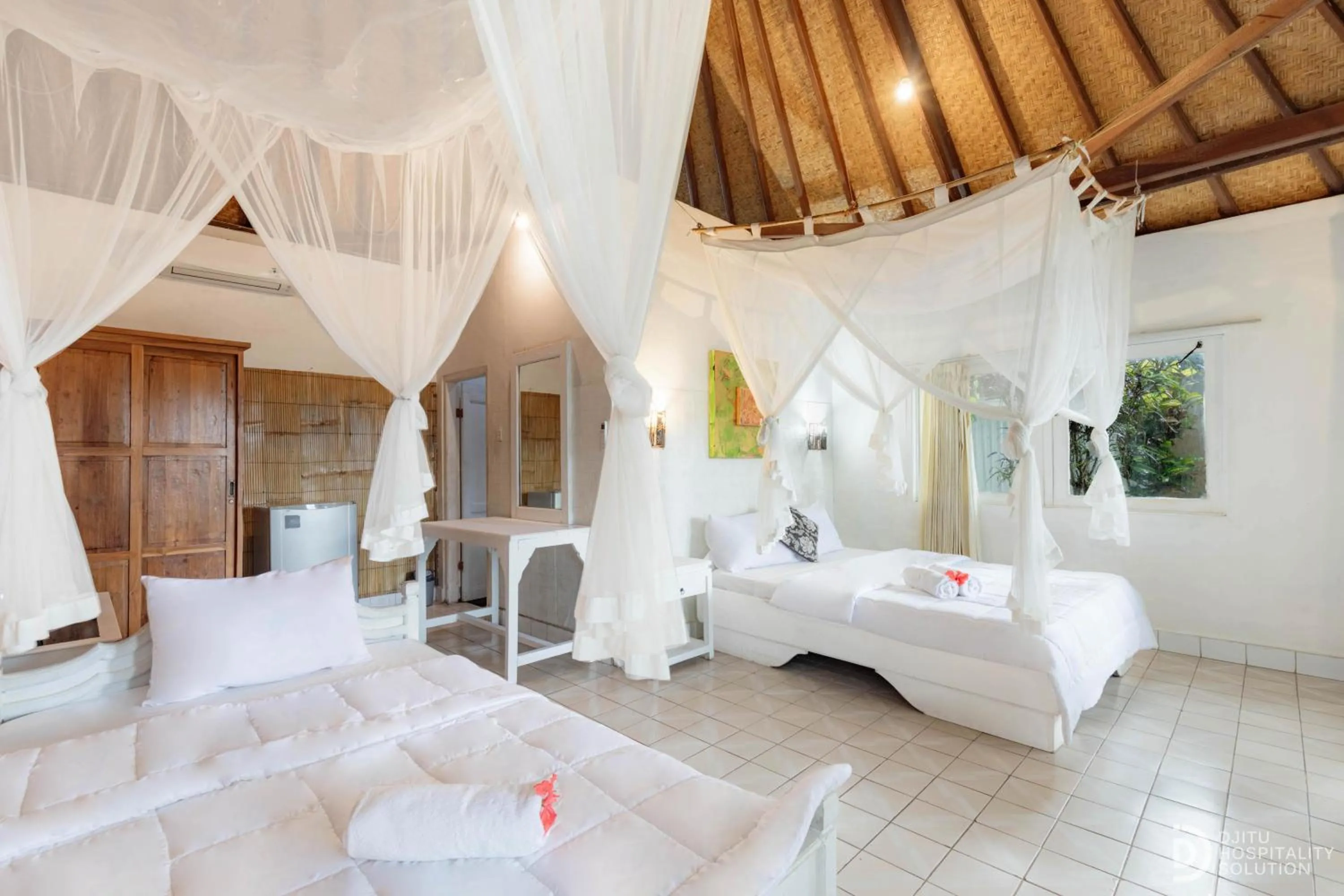 Bedroom, Bed in Taman Indrakila