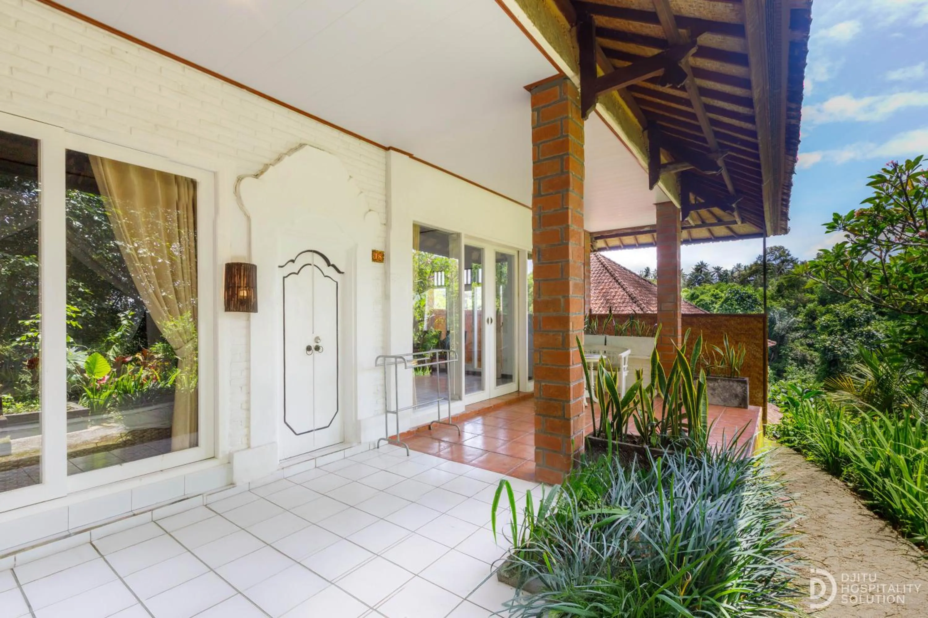 Patio in Taman Indrakila