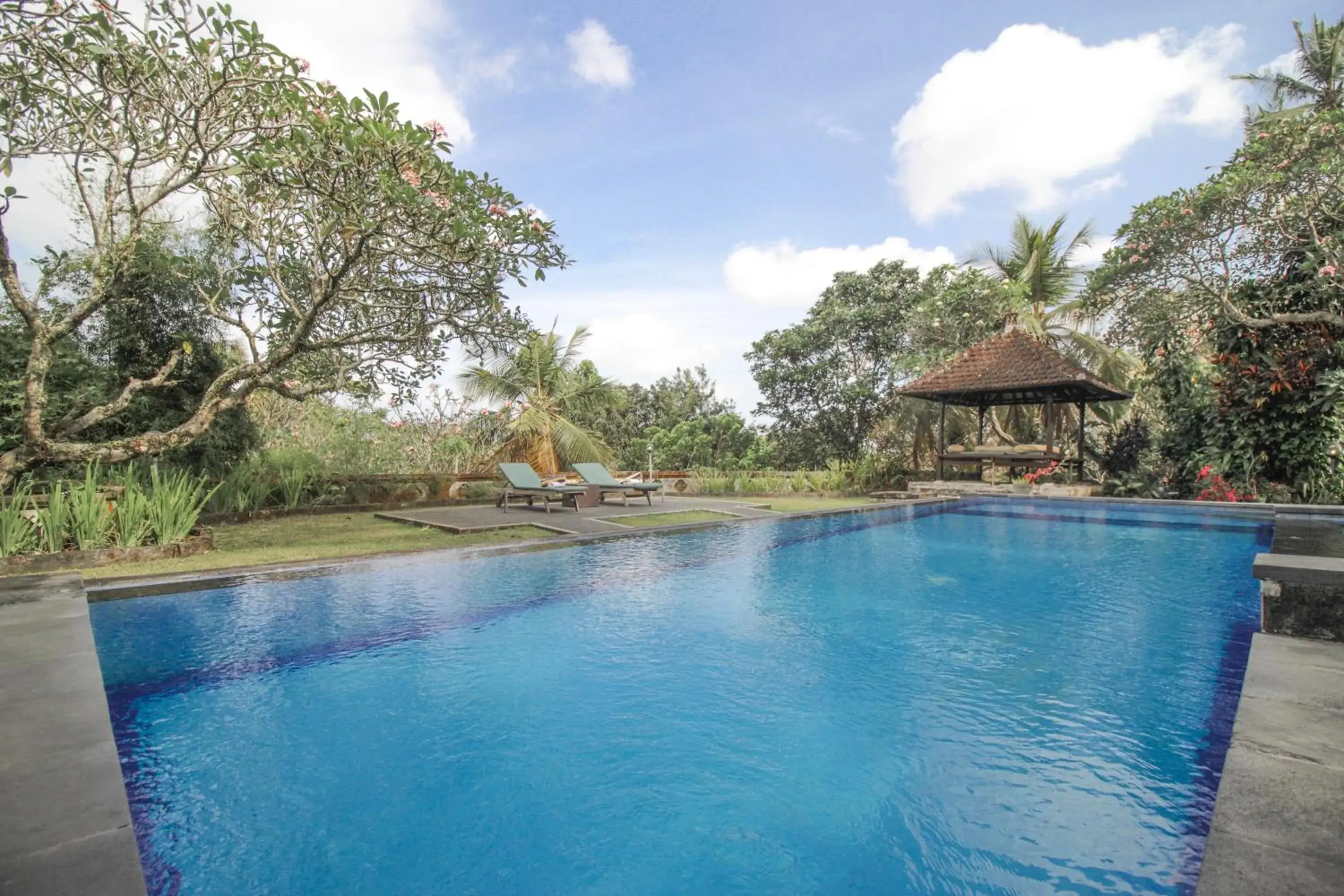 Garden view in Taman Indrakila Garden view in Taman Indrakila