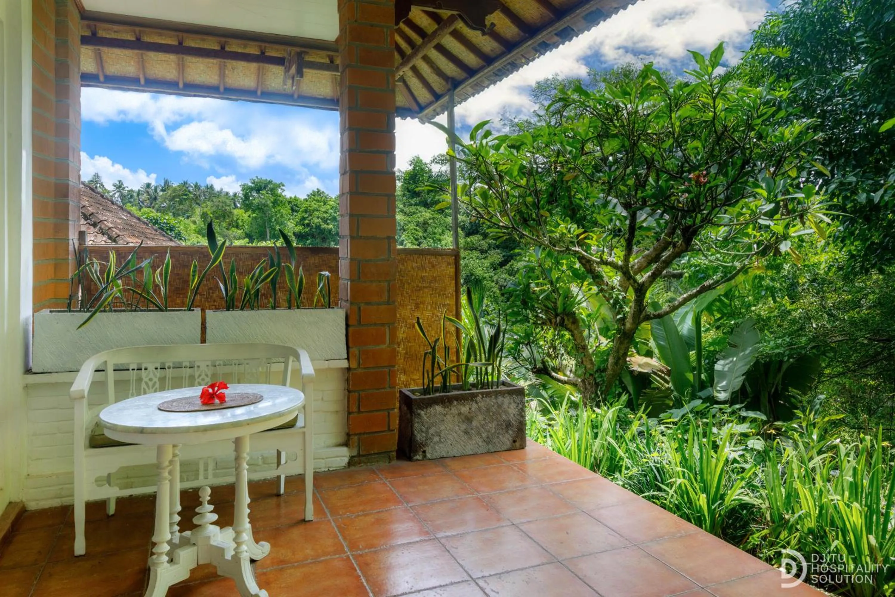 Patio in Taman Indrakila