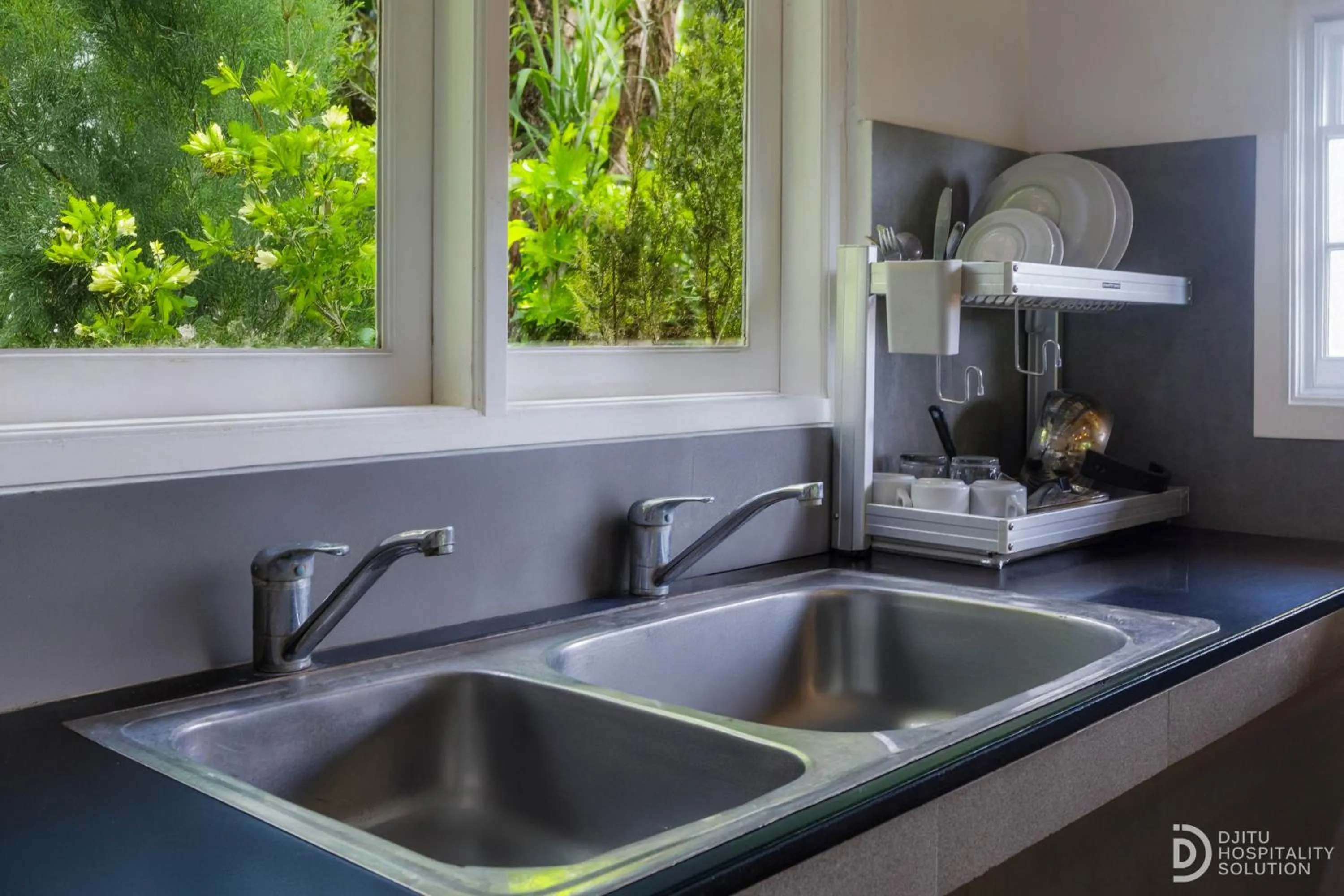 kitchen in Taman Indrakila