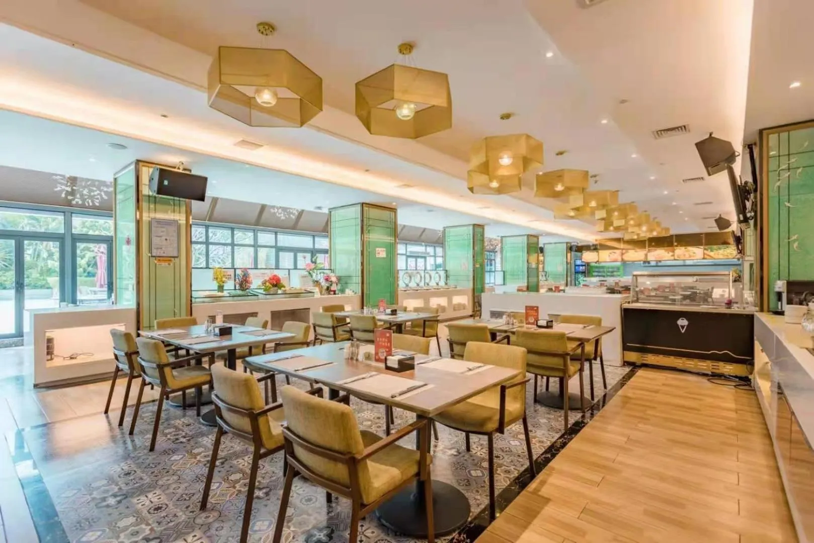 Restaurant/places to eat in Santavan Hotel Shenzhen Guangming