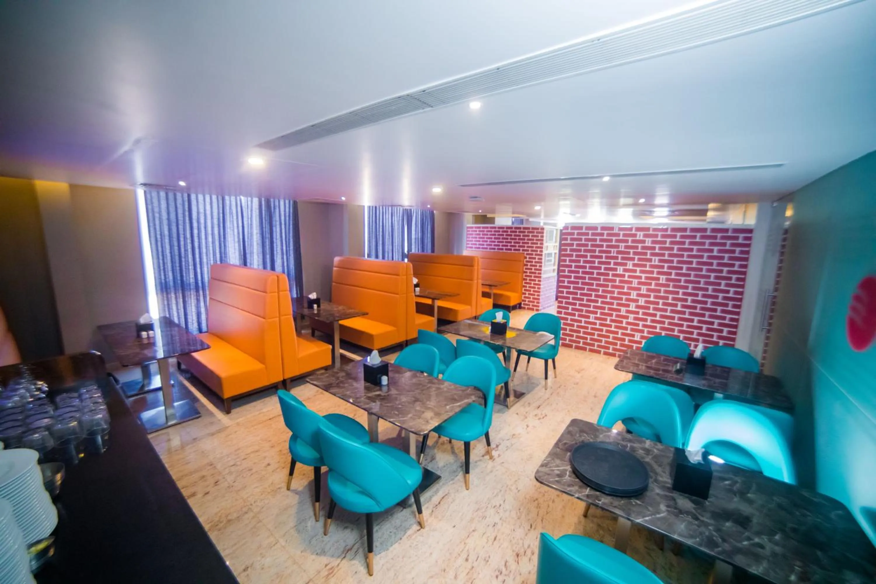 Lounge or bar in Fortune Plaza Hotel