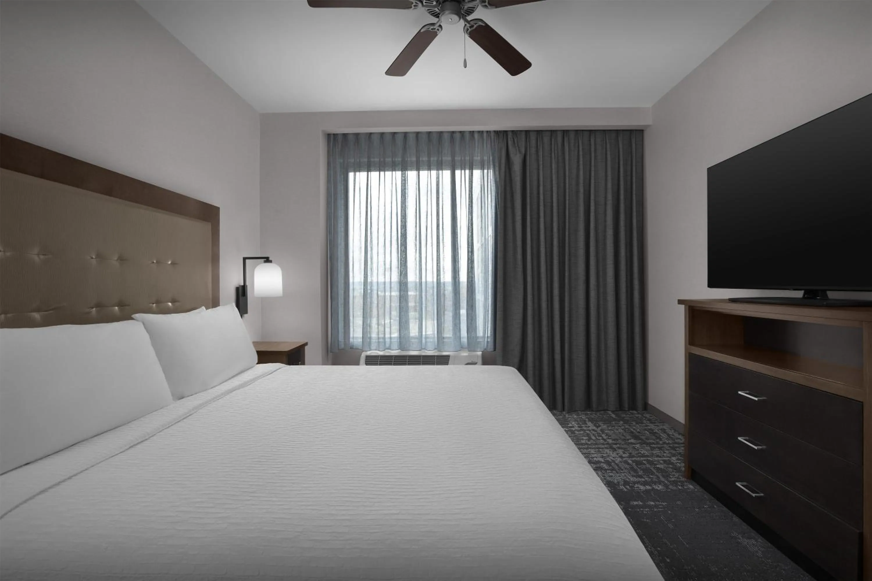 Bed in Homewood Suites by Hilton Washington DC NoMa Union Station