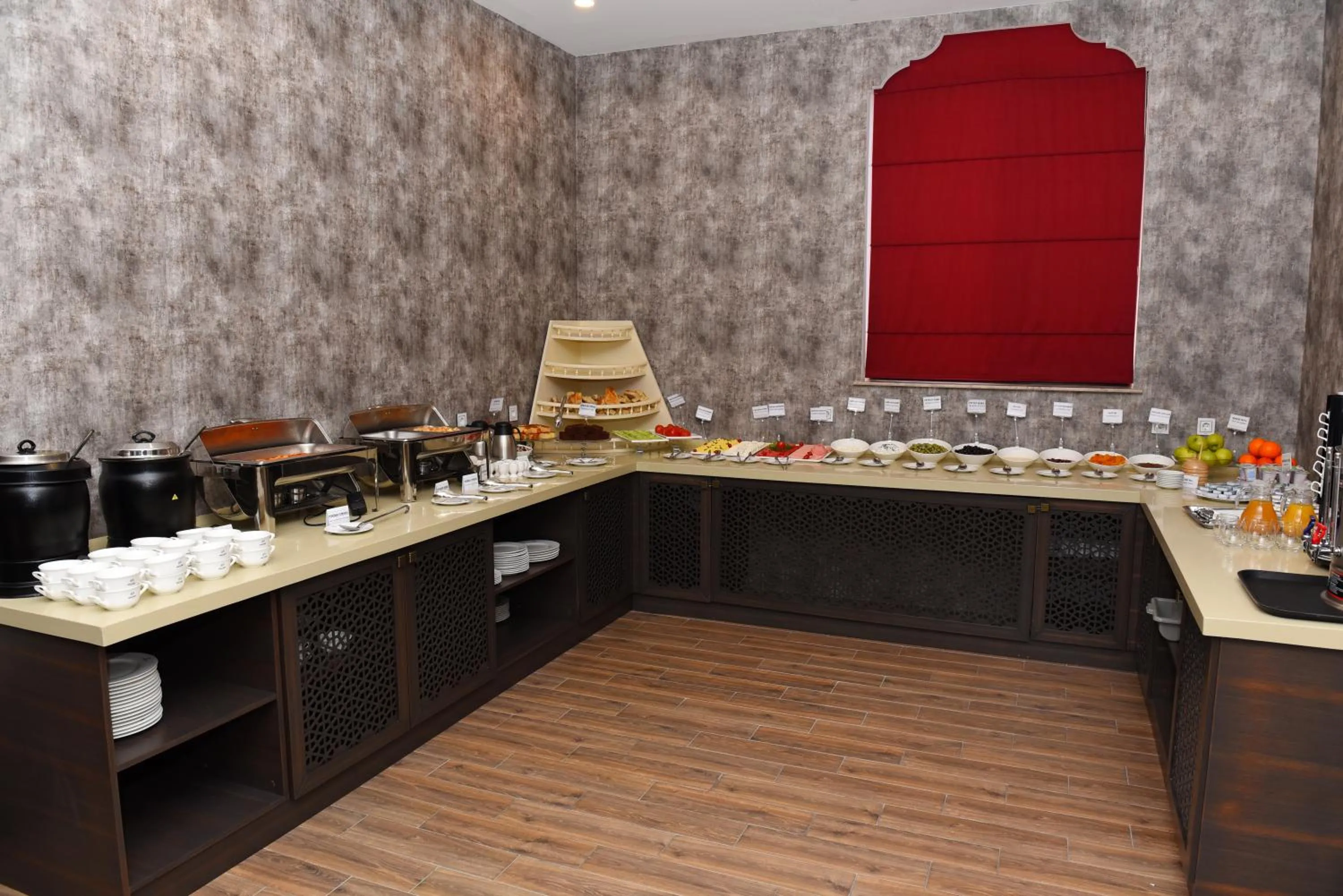 Breakfast in Macara Sheki City Hotel