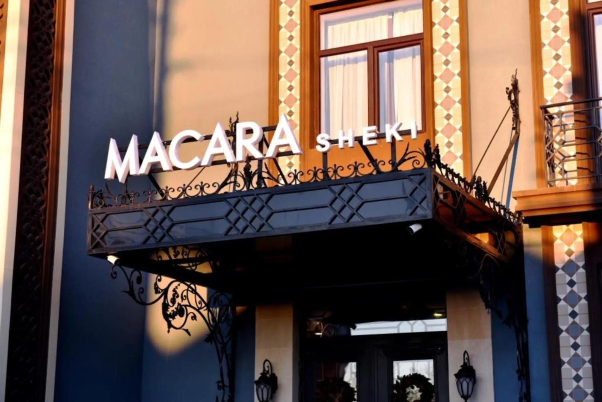 Facade/entrance in Macara Sheki City Hotel