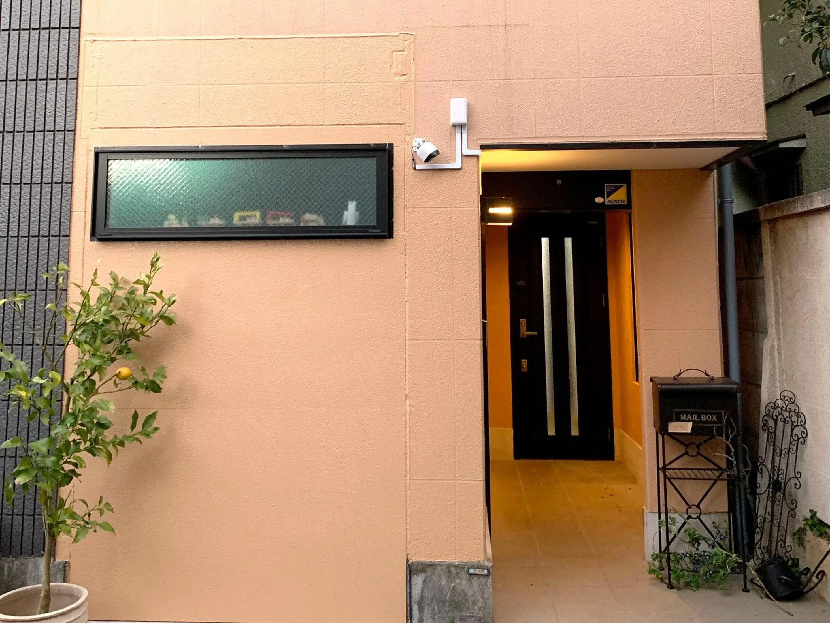 4 bedrooms cozy house, 5 min JR train to Shinjuku, GRADIA Koenji 4 bedrooms cozy house, 5 min JR train to Shinjuku, GRADIA Koenji