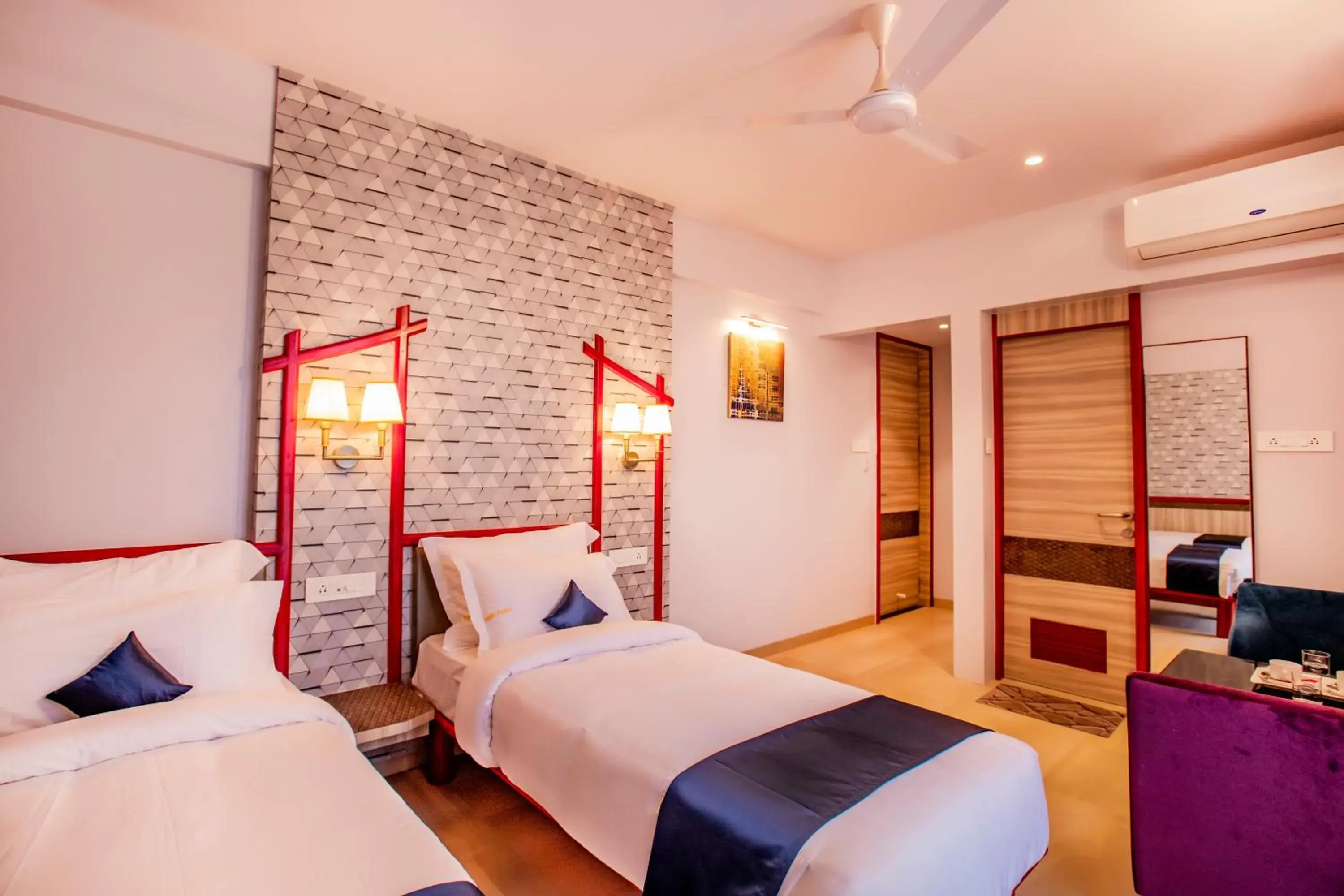 Deluxe Double Room - single occupancy in Hotel Prabha Palace Deluxe Double Room - single occupancy in Hotel Prabha Palace